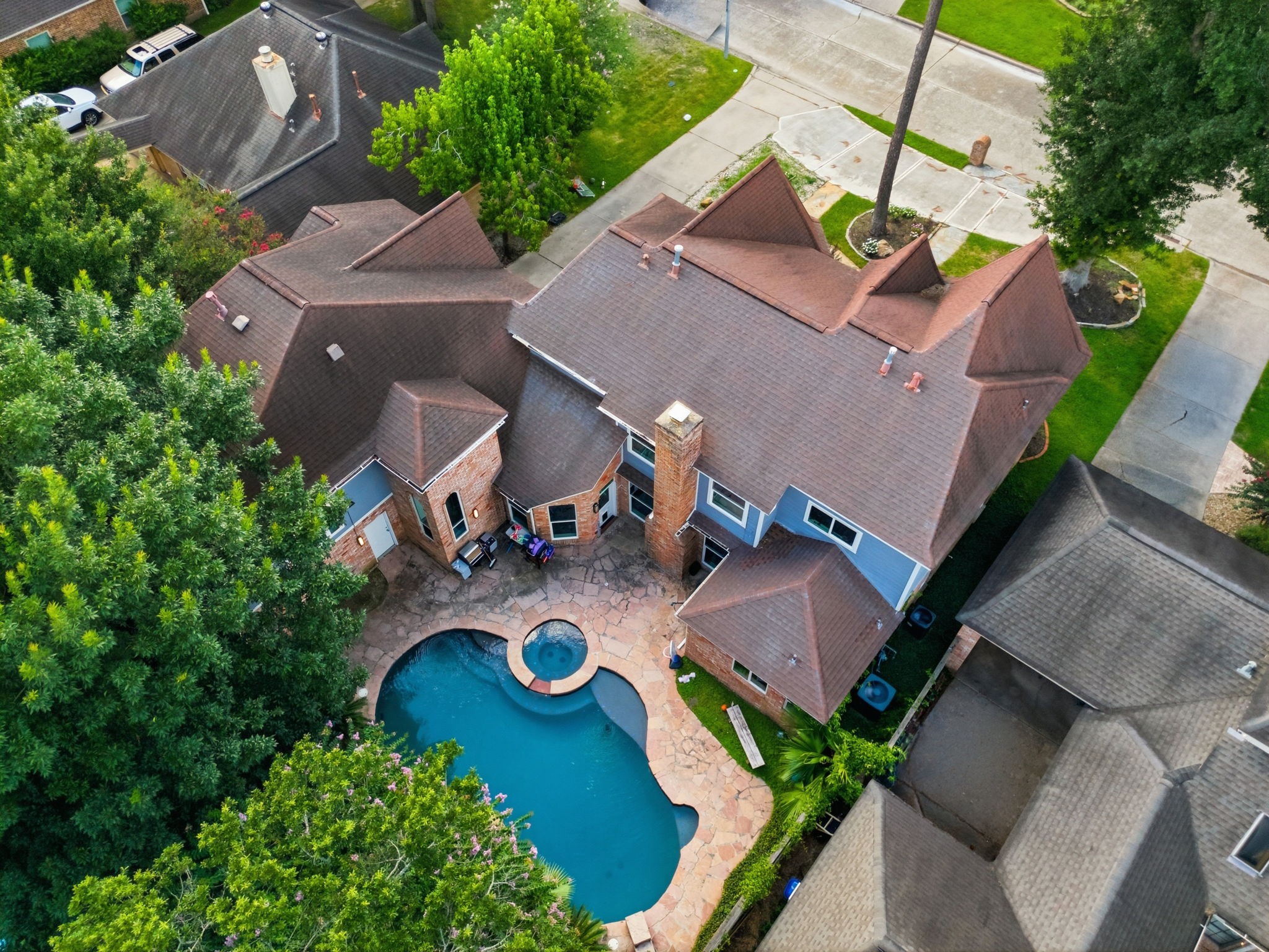 6915 Pebble Beach Drive Property Photo 14