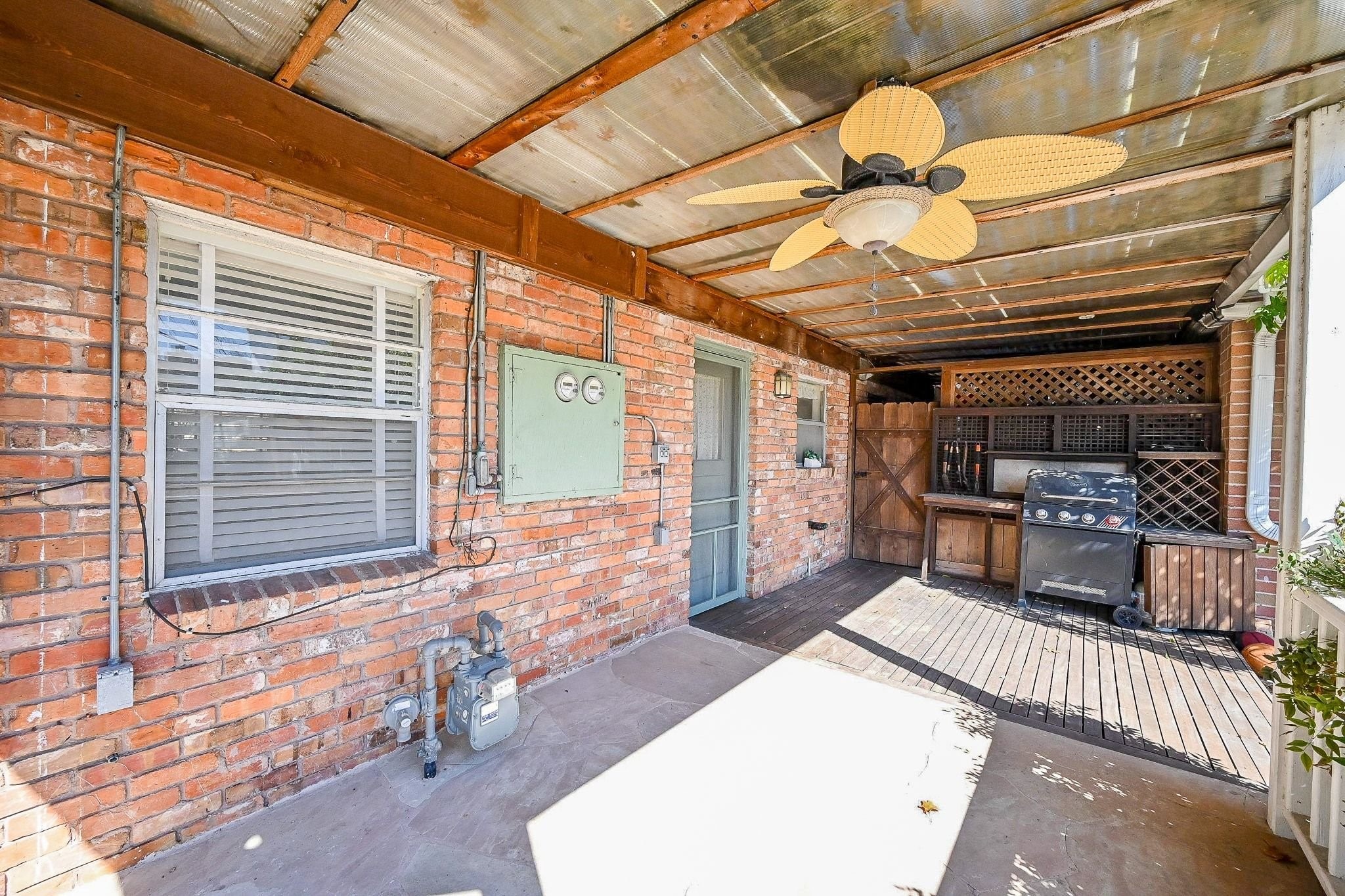 2821 Eastgrove Lane Property Photo 26