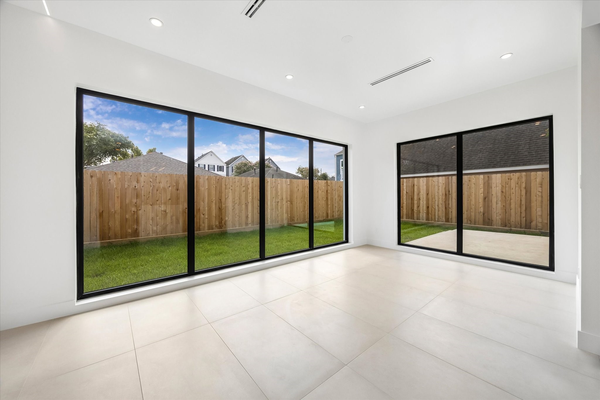 2218 Gostick Street Property Photo 20