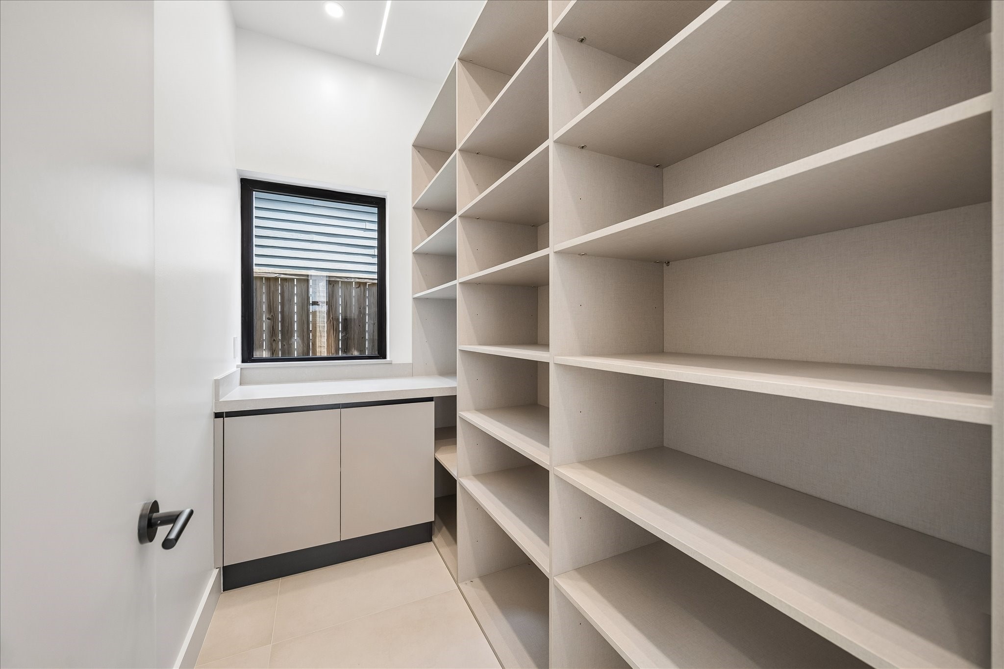 2218 Gostick Street Property Photo 45