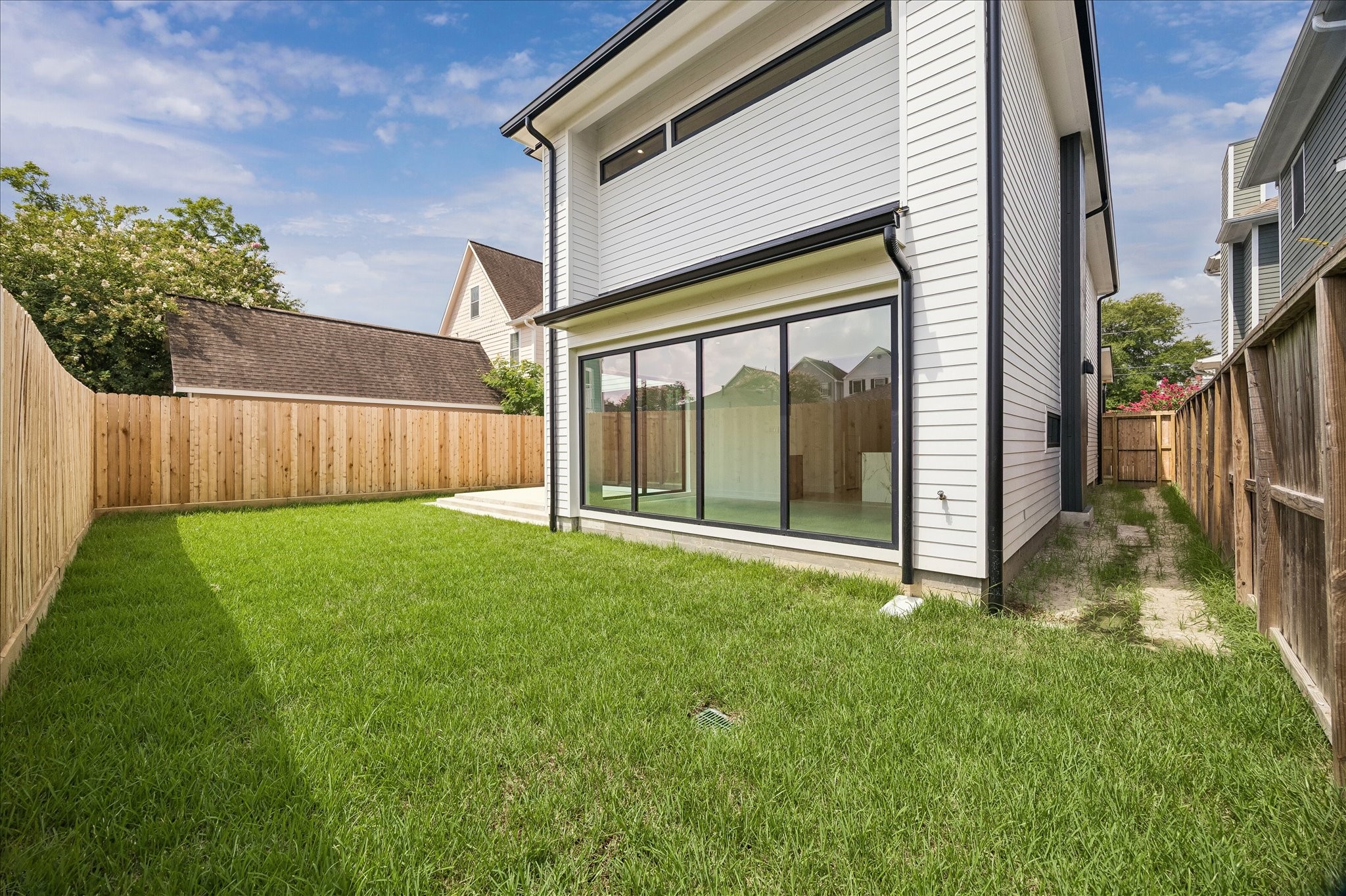 2218 Gostick Street Property Photo 50
