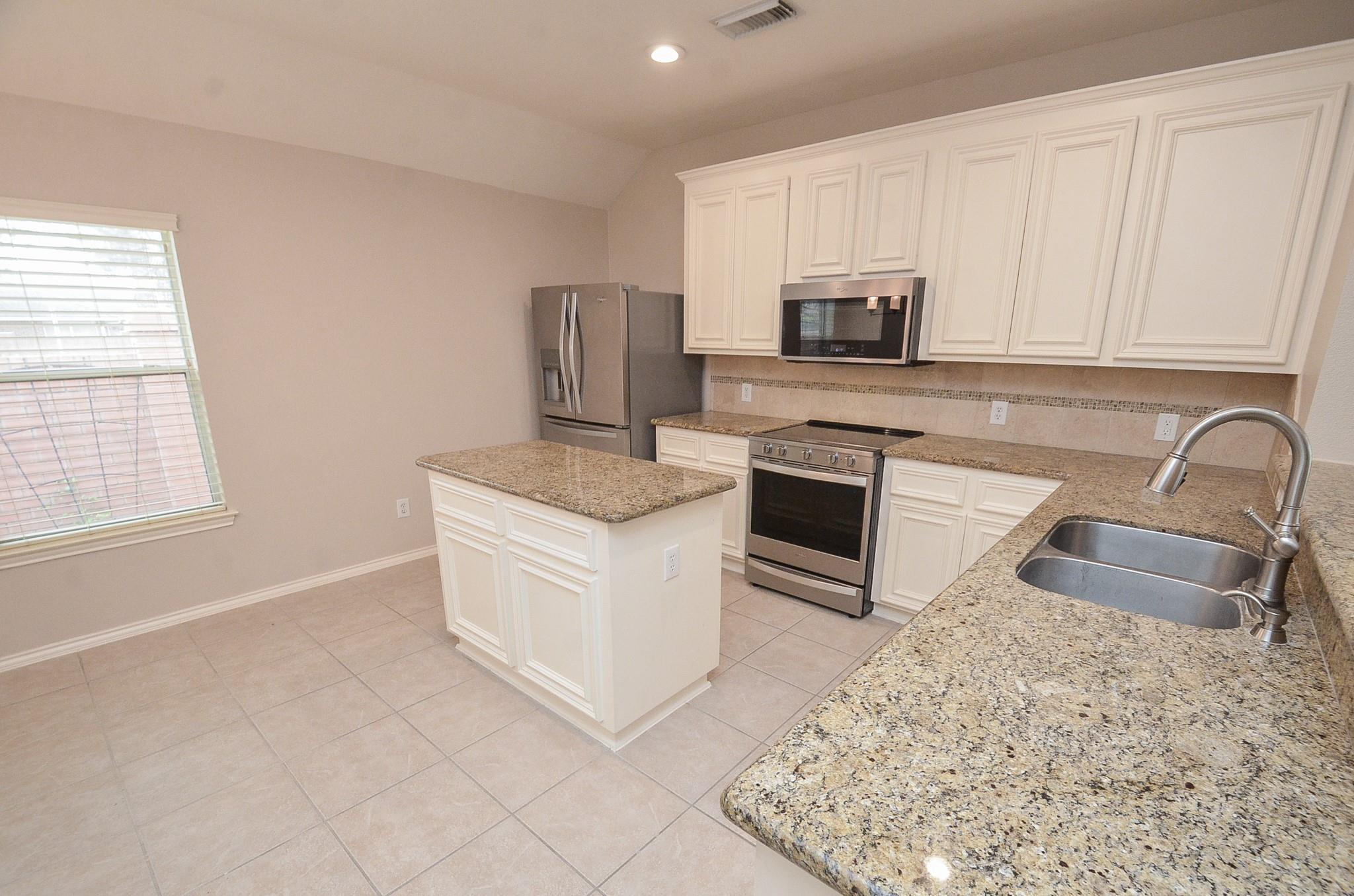 4226 Windy Chase Lane Property Photo 14