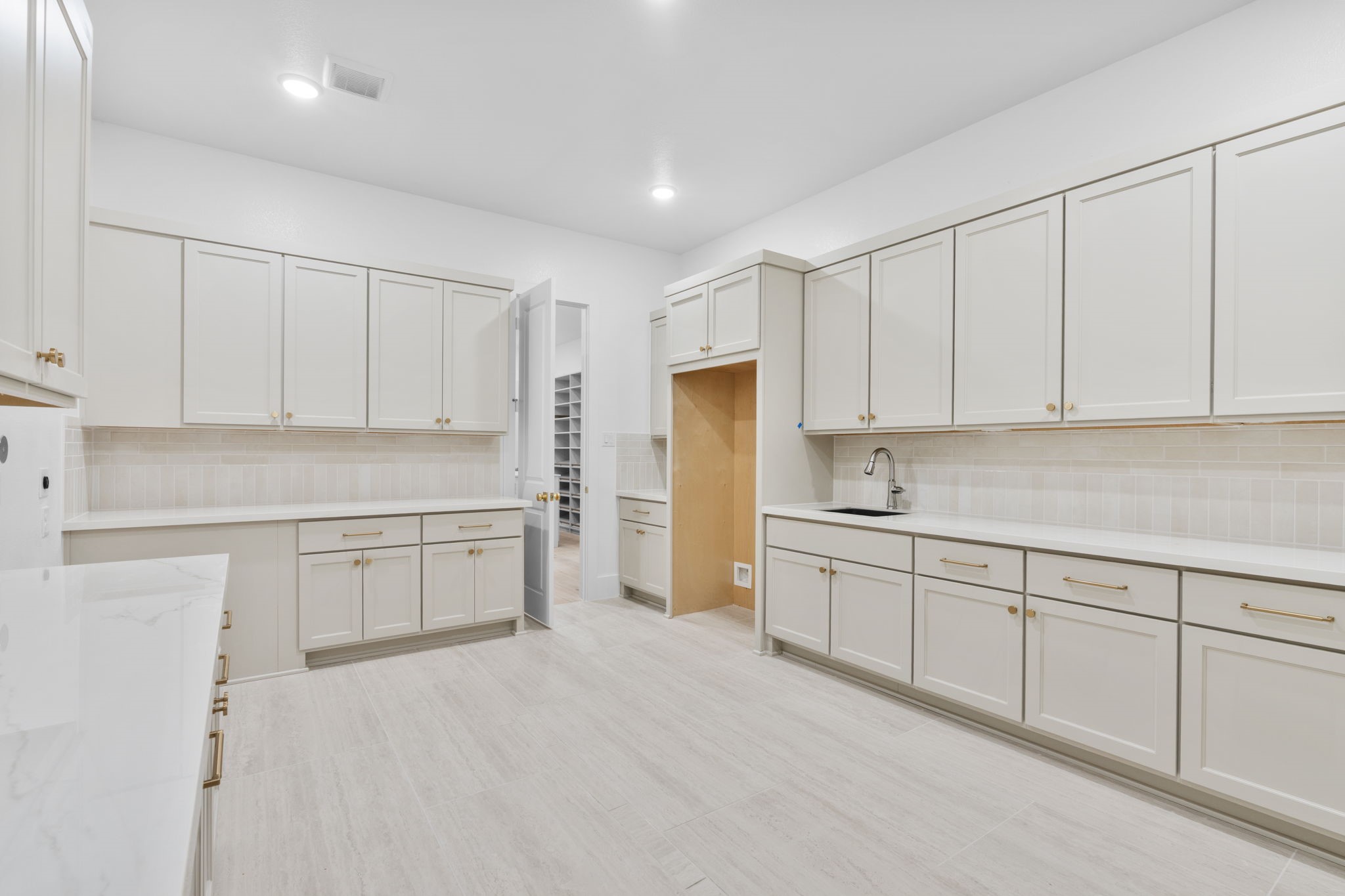11103 Sunny Cliff Place Property Photo 13