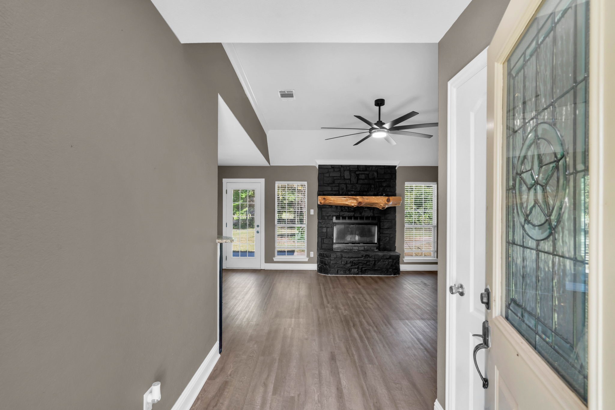 525 Peach Tree Road Property Photo 3
