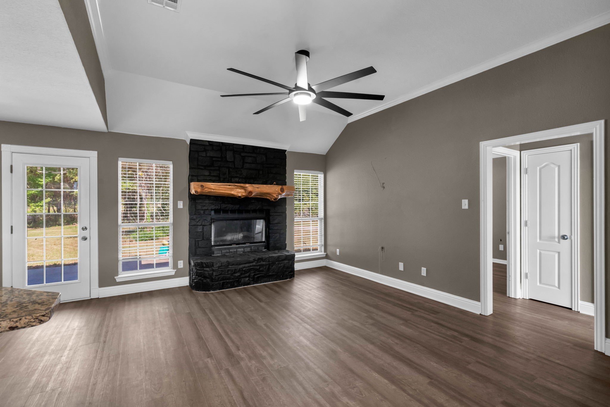 525 Peach Tree Road Property Photo 4