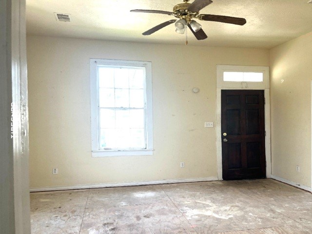 709 38th Street Property Photo 4