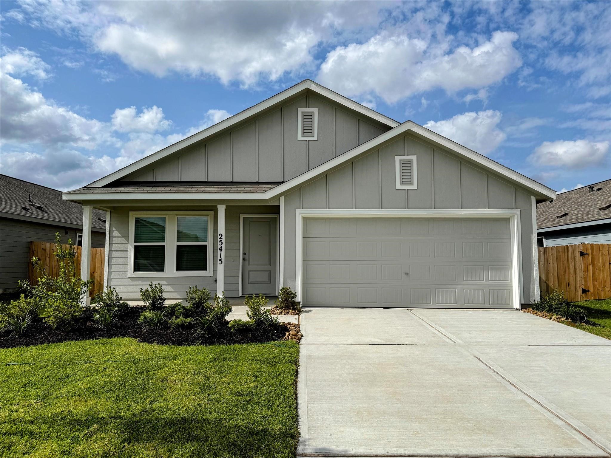 25415 Birch Hill Drive Property Photo 1