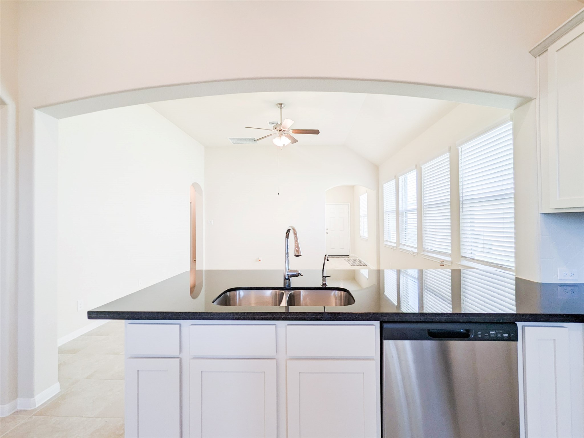 6303 Prince Place Drive Property Photo 4