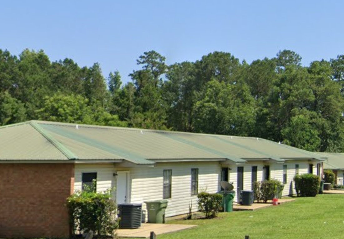 1043 Whiskey Run Rd Property Photo 2