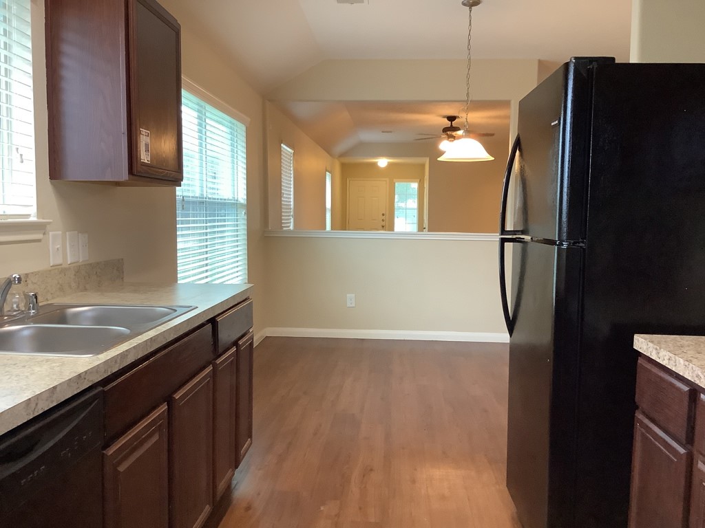 6019 Brenwood Trails Lane Property Photo 2