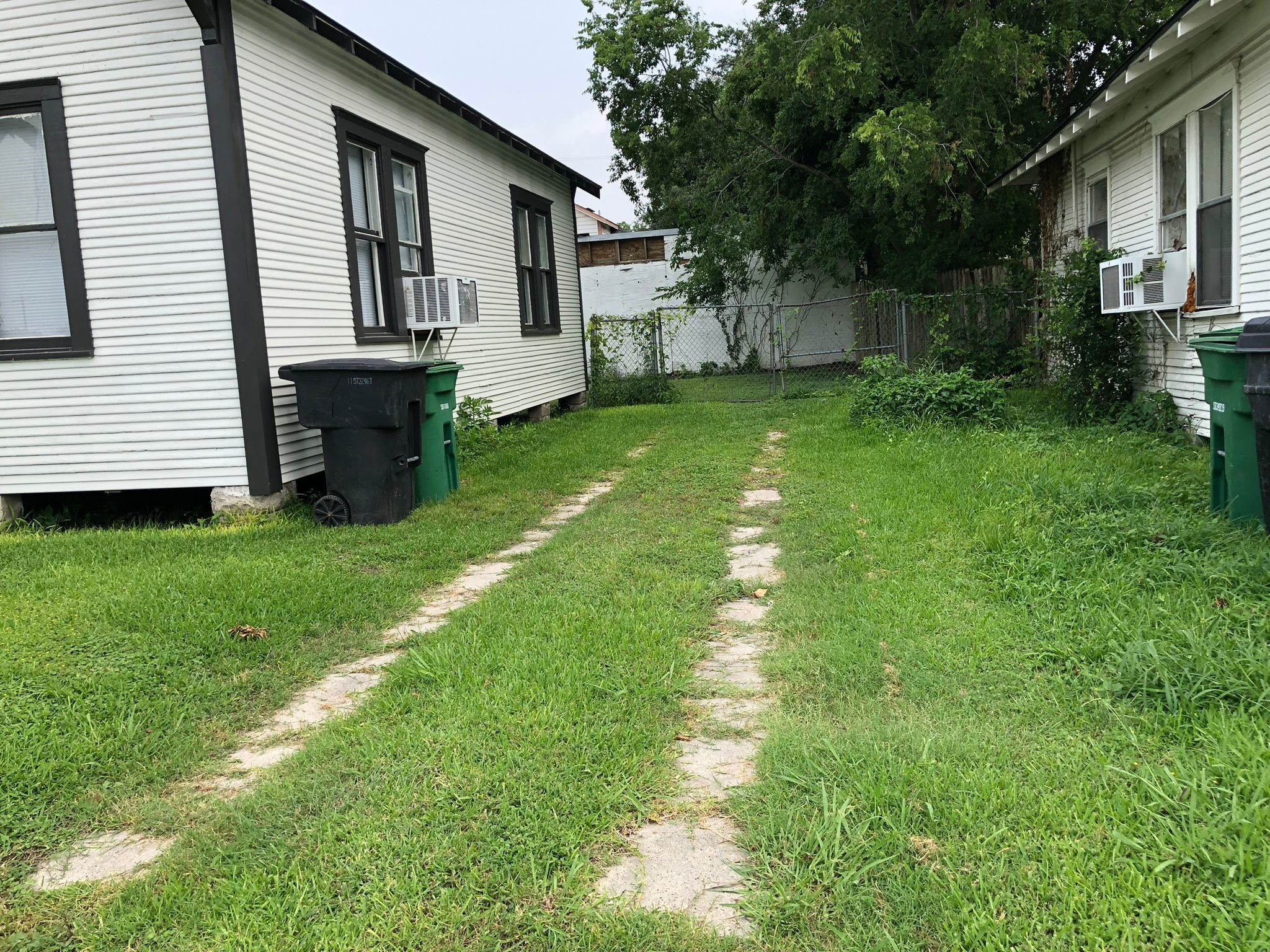 1132 W Cavalcade Street Property Photo 2