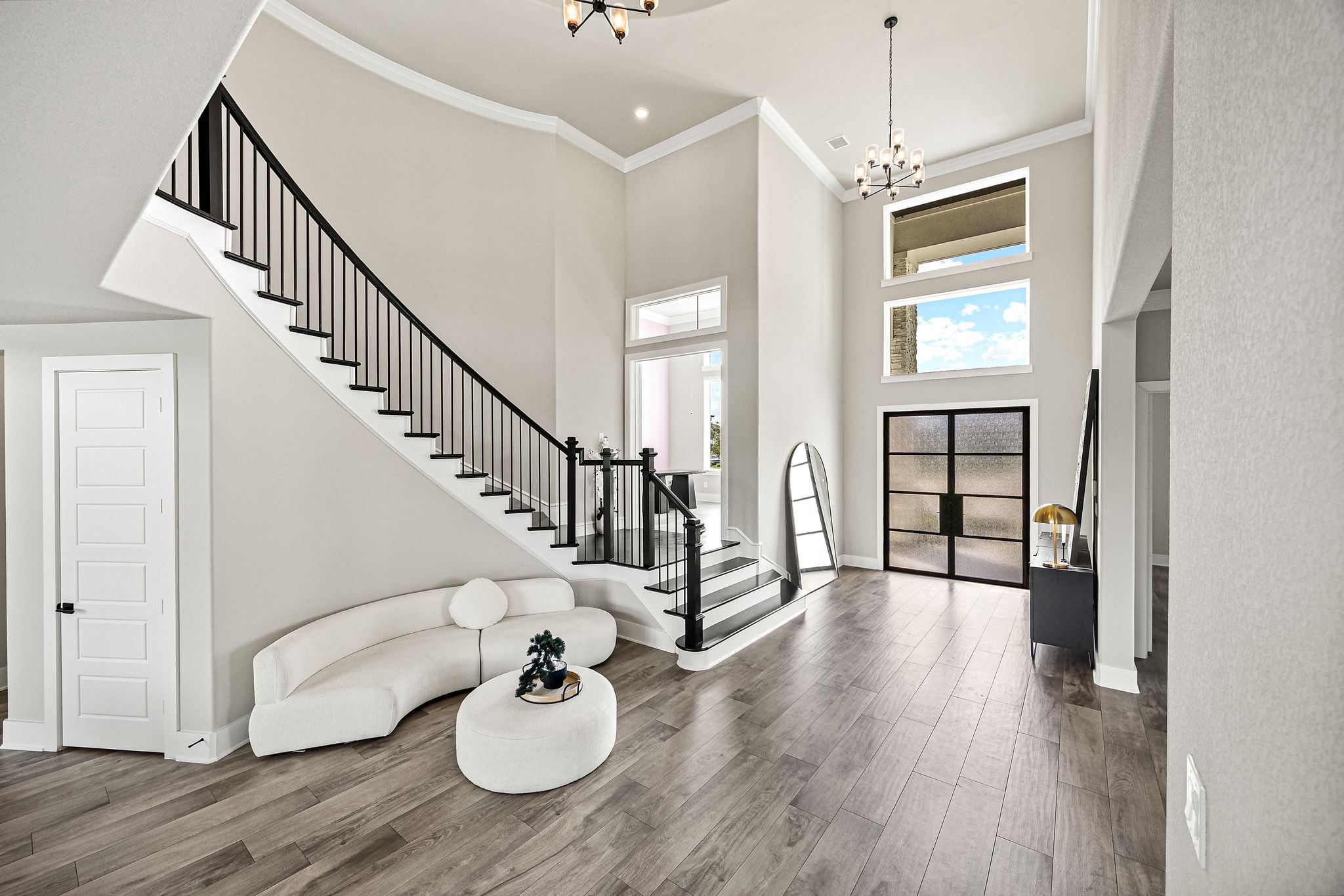 10206 Regatta Shore Drive Property Photo 4