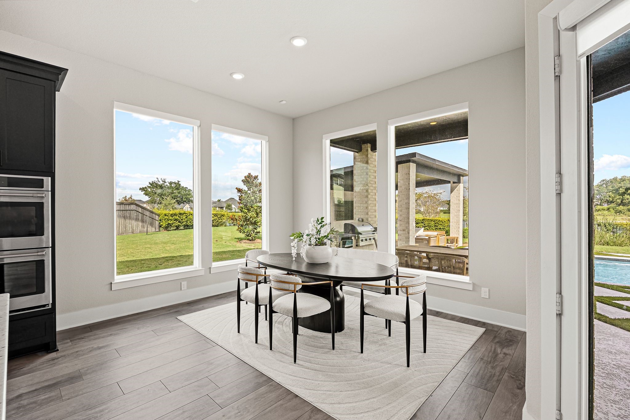 10206 Regatta Shore Drive Property Photo 12