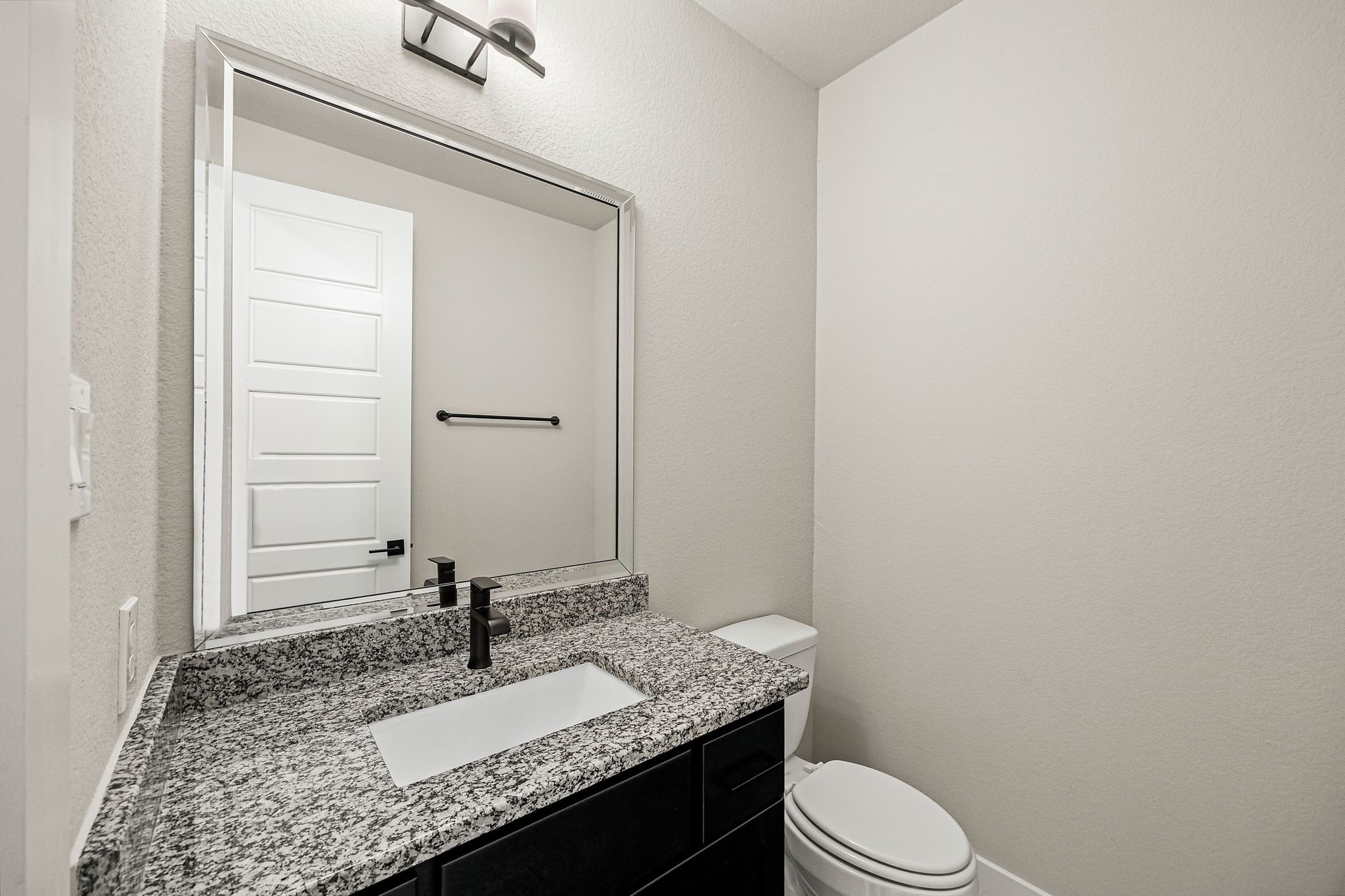 10206 Regatta Shore Drive Property Photo 28