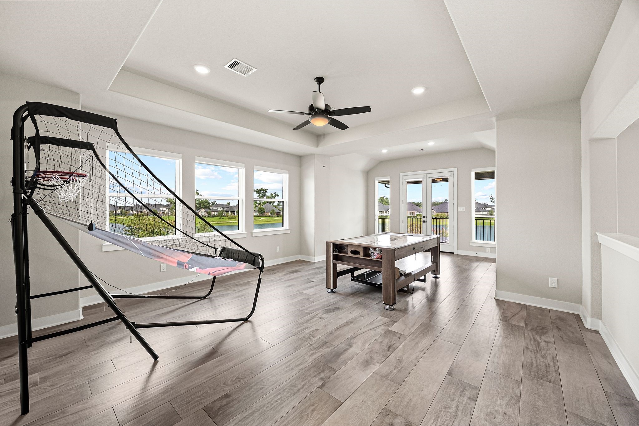 10206 Regatta Shore Drive Property Photo 32