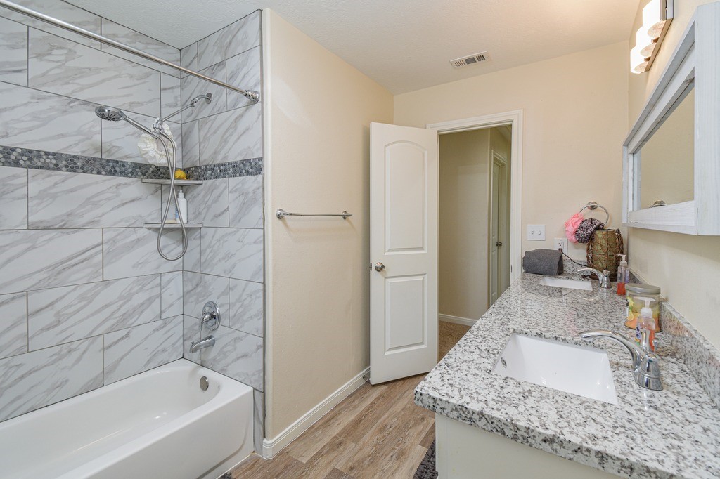 15316 Coaltown Road Property Photo 3