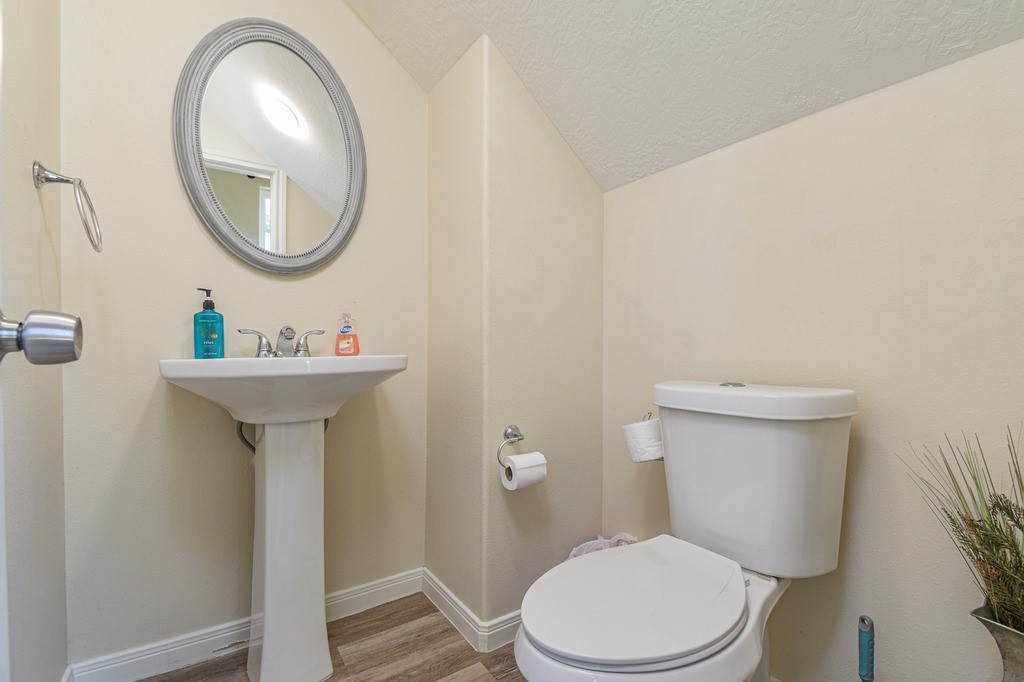 15316 Coaltown Road Property Photo 10