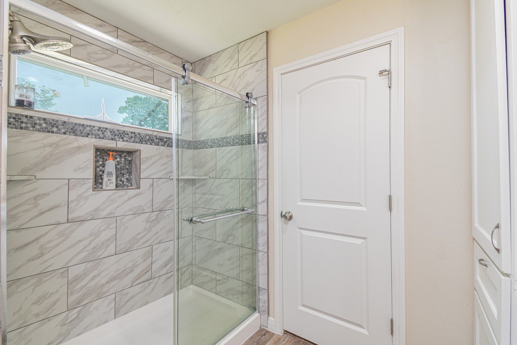 15316 Coaltown Road Property Photo 13