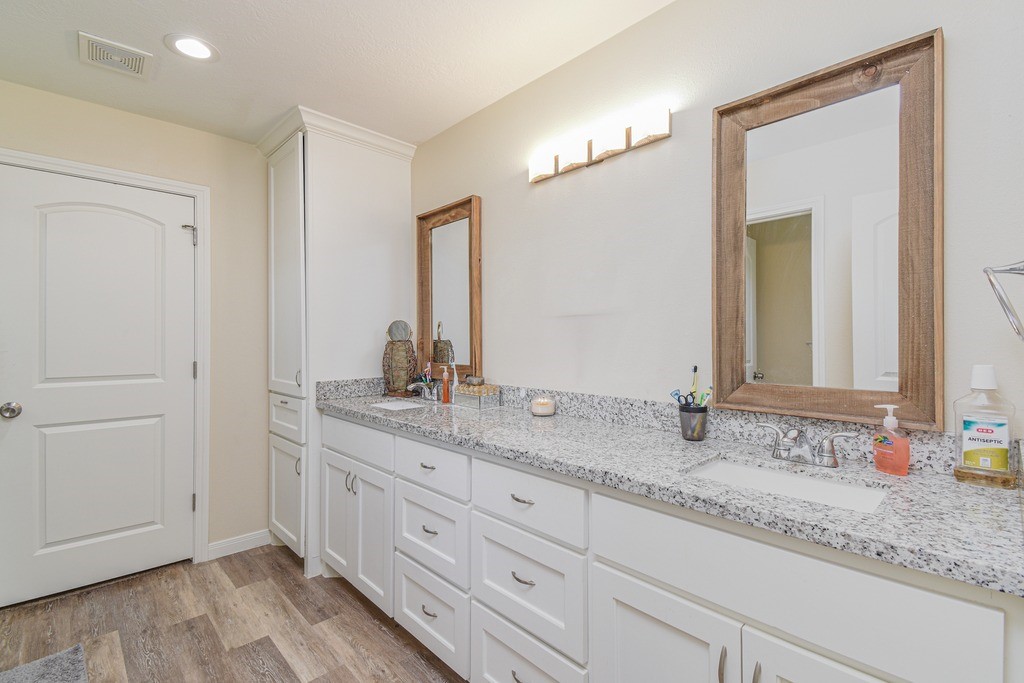 15316 Coaltown Road Property Photo 14