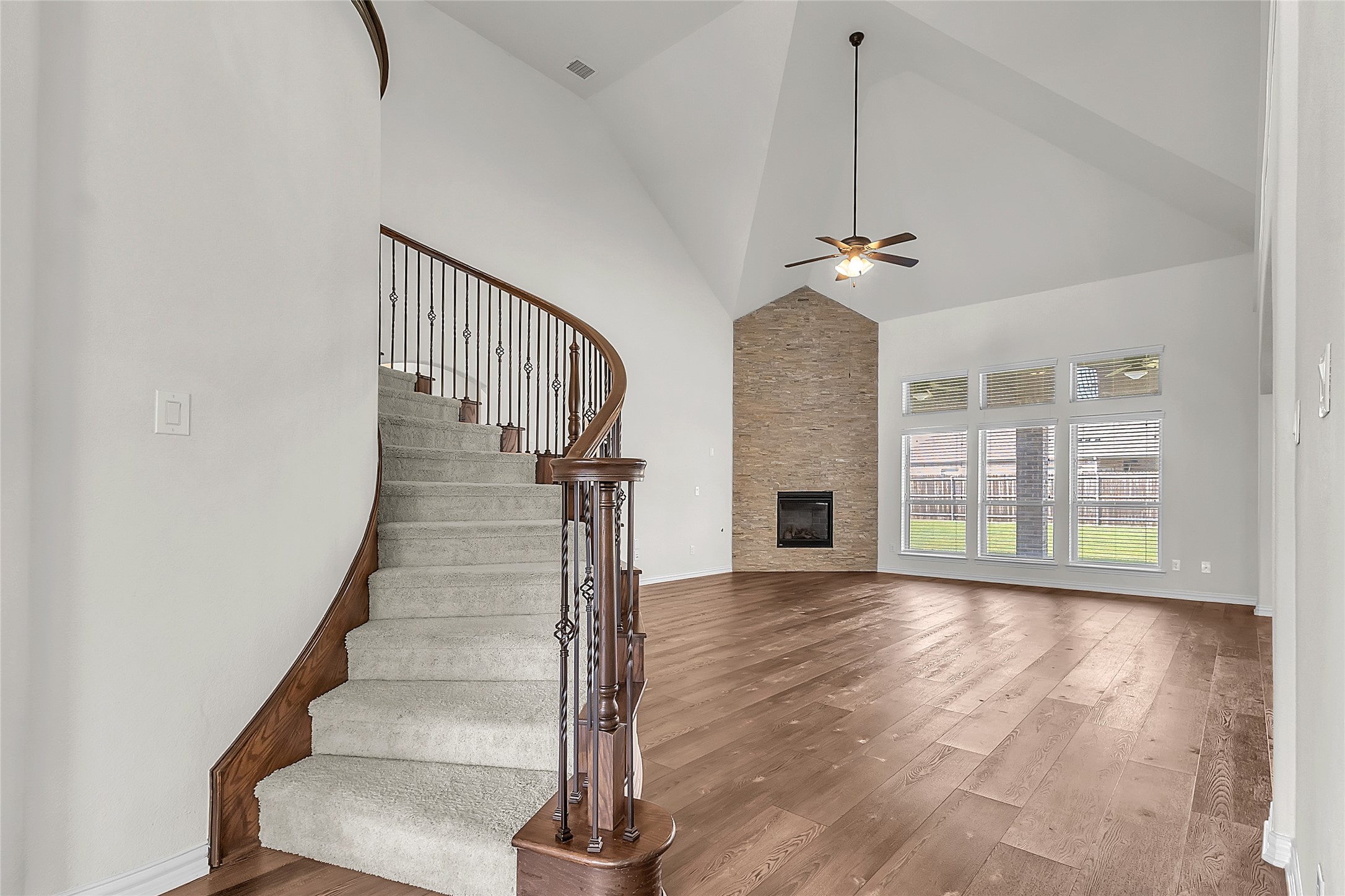 1209 Rogers Parkway Property Photo 6