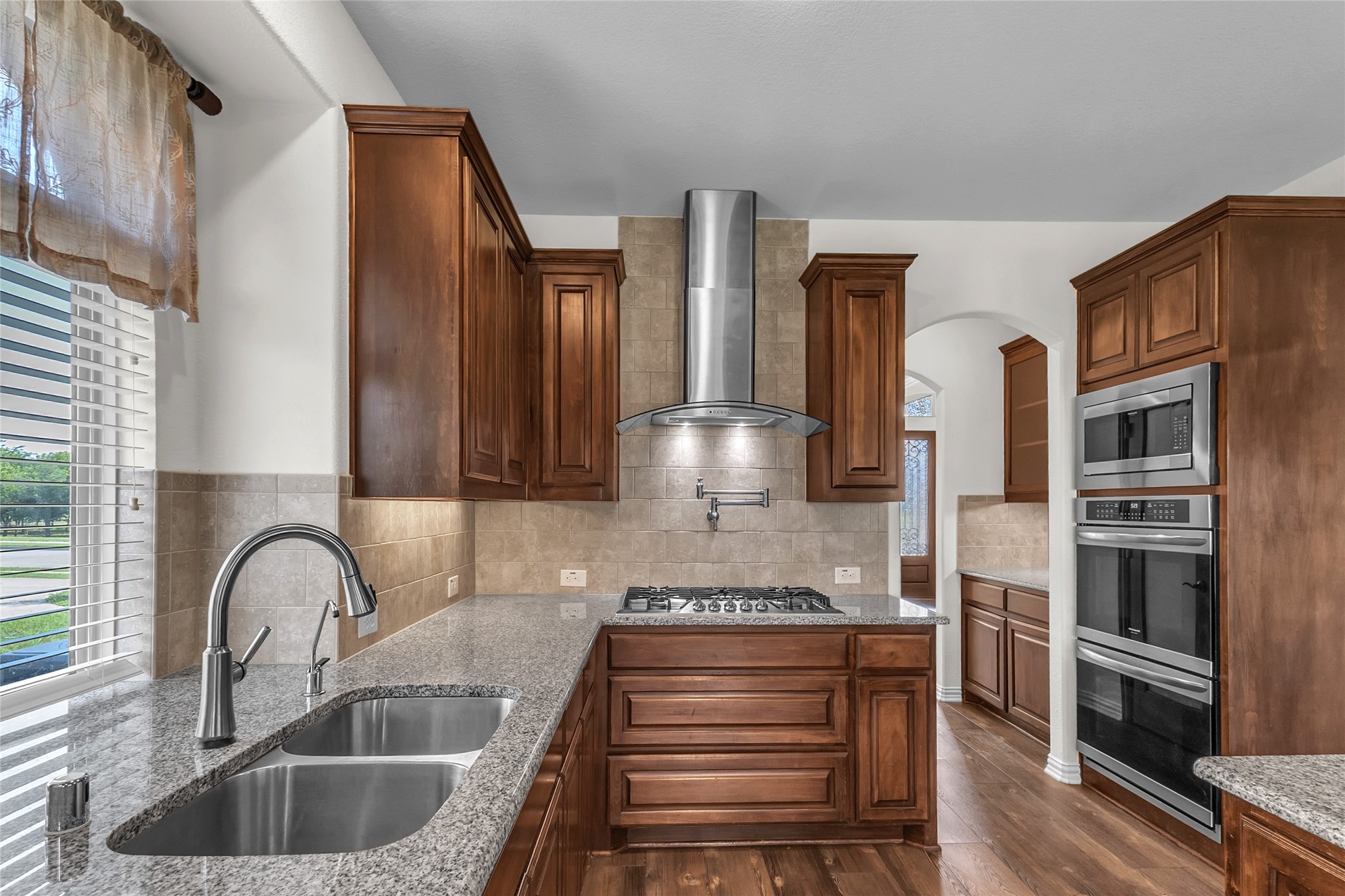 1209 Rogers Parkway Property Photo 9