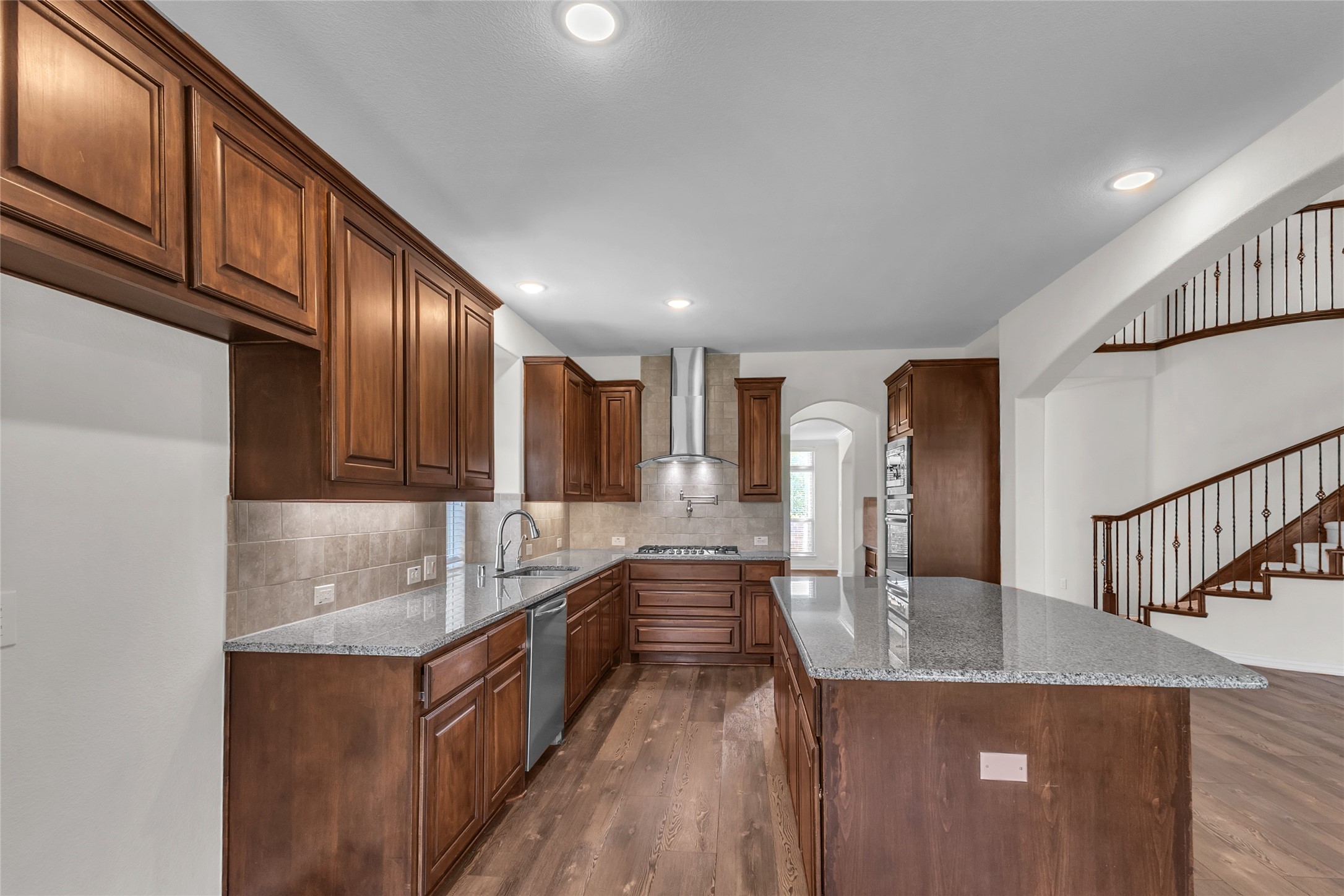 1209 Rogers Parkway Property Photo 12