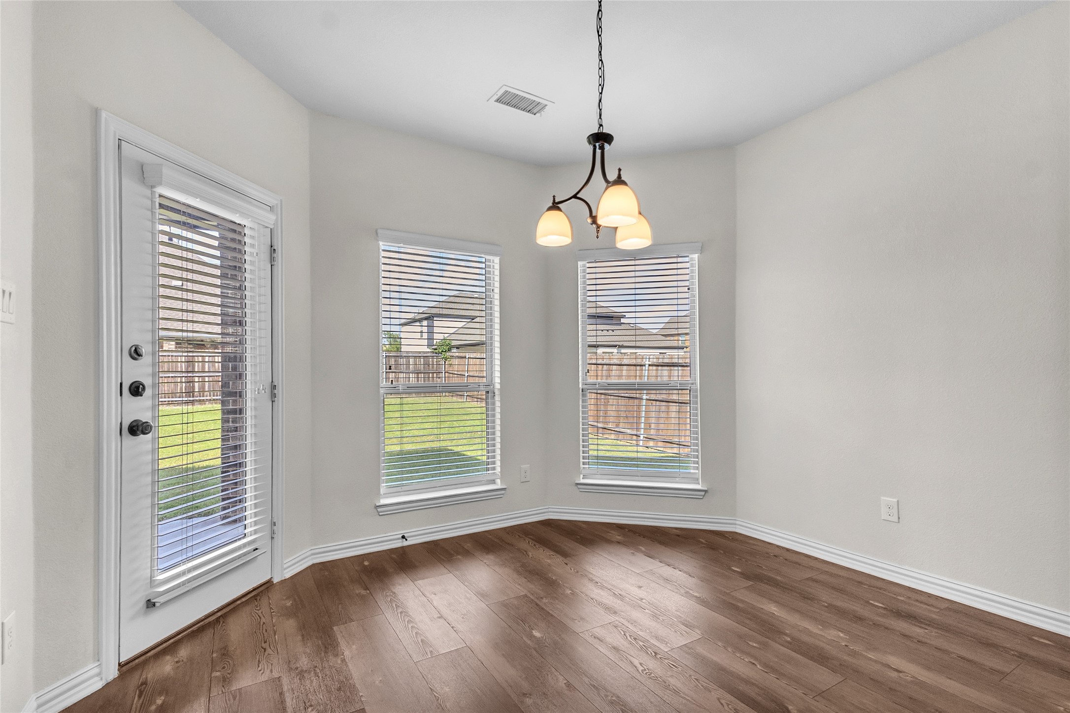 1209 Rogers Parkway Property Photo 15
