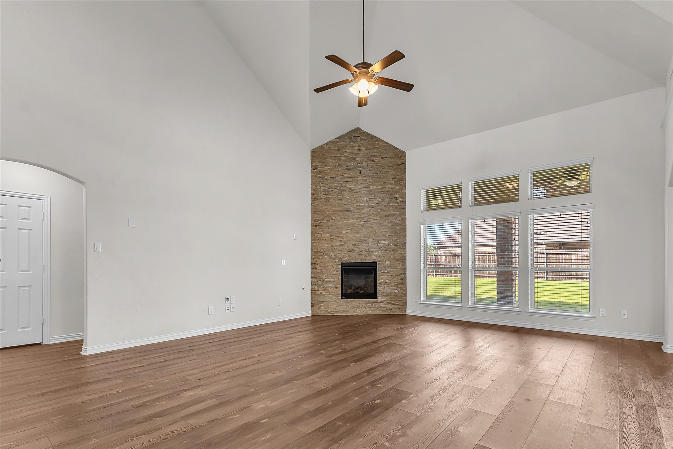 1209 Rogers Parkway Property Photo 18