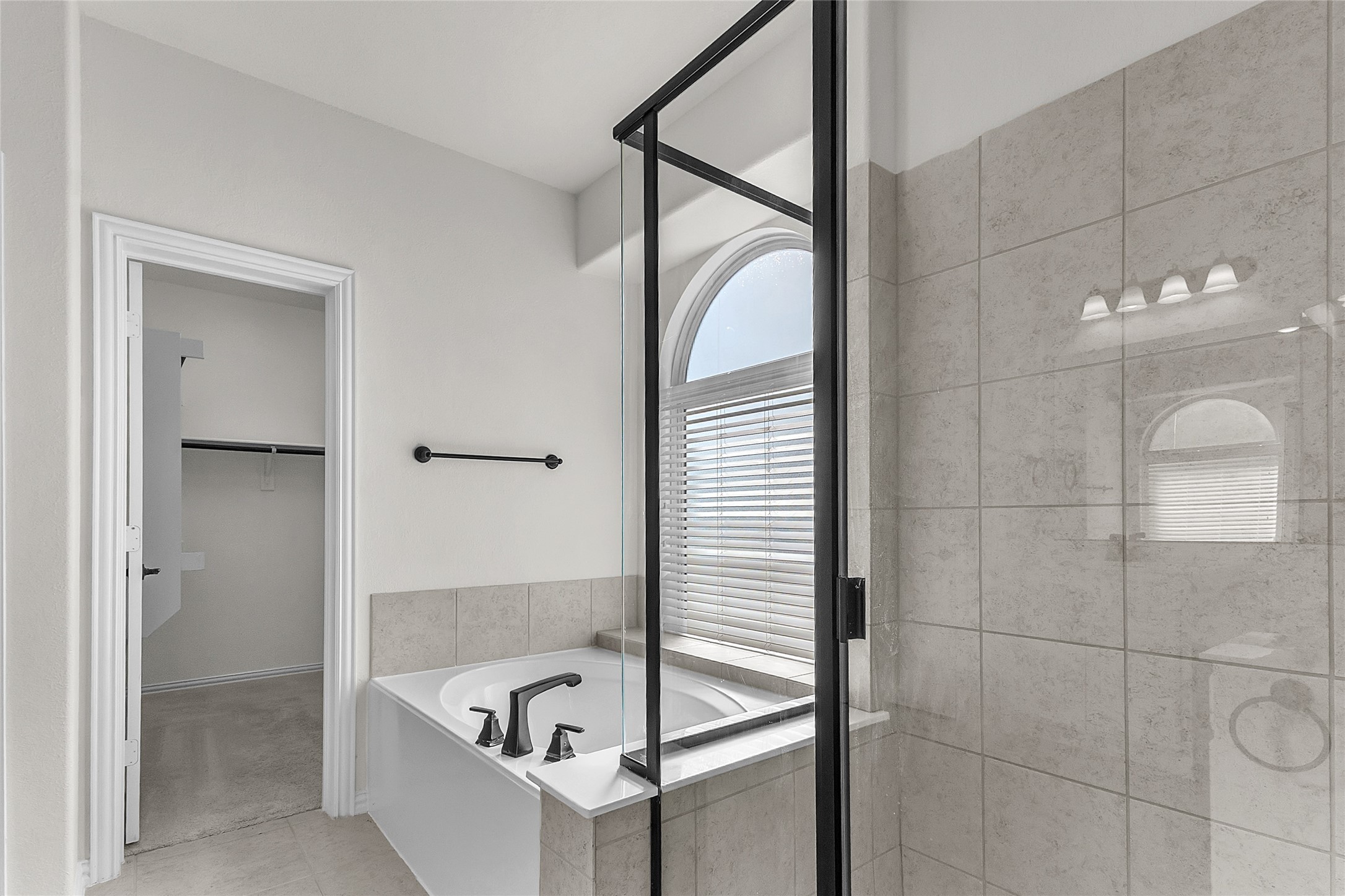1209 Rogers Parkway Property Photo 25