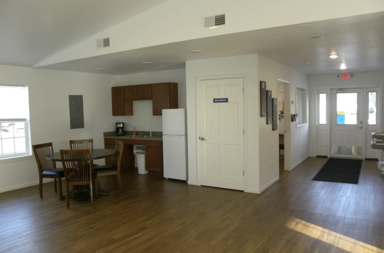 701 Park Avenue Property Photo 3