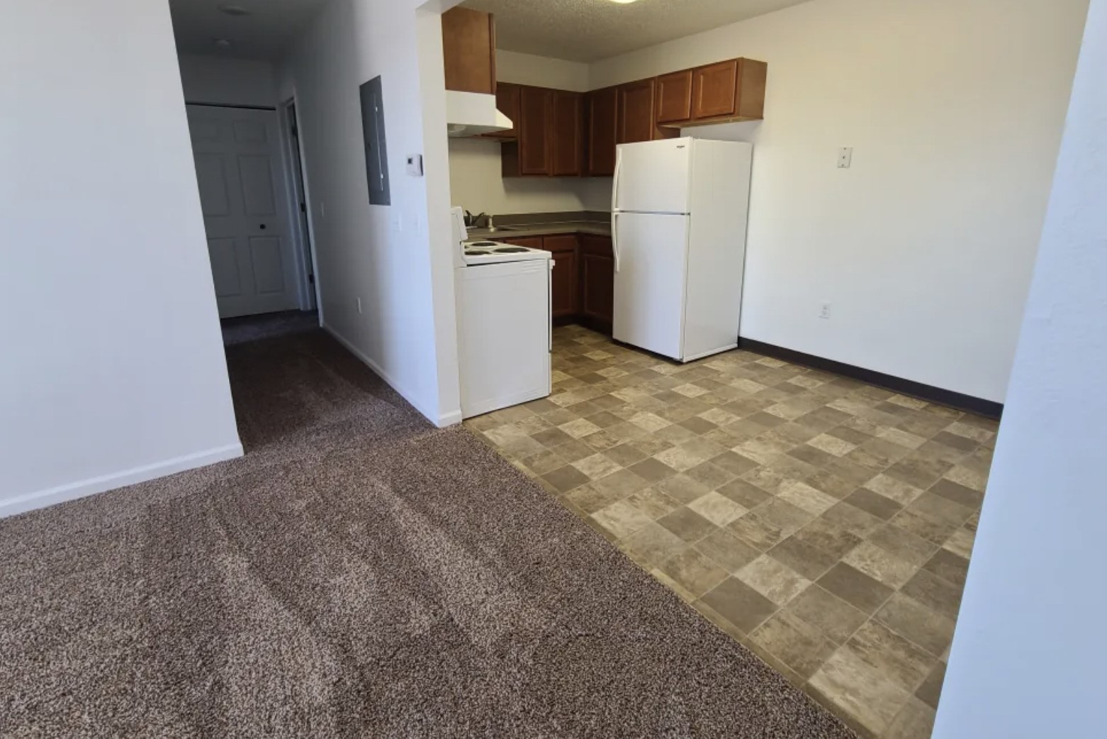 701 Park Avenue Property Photo 4