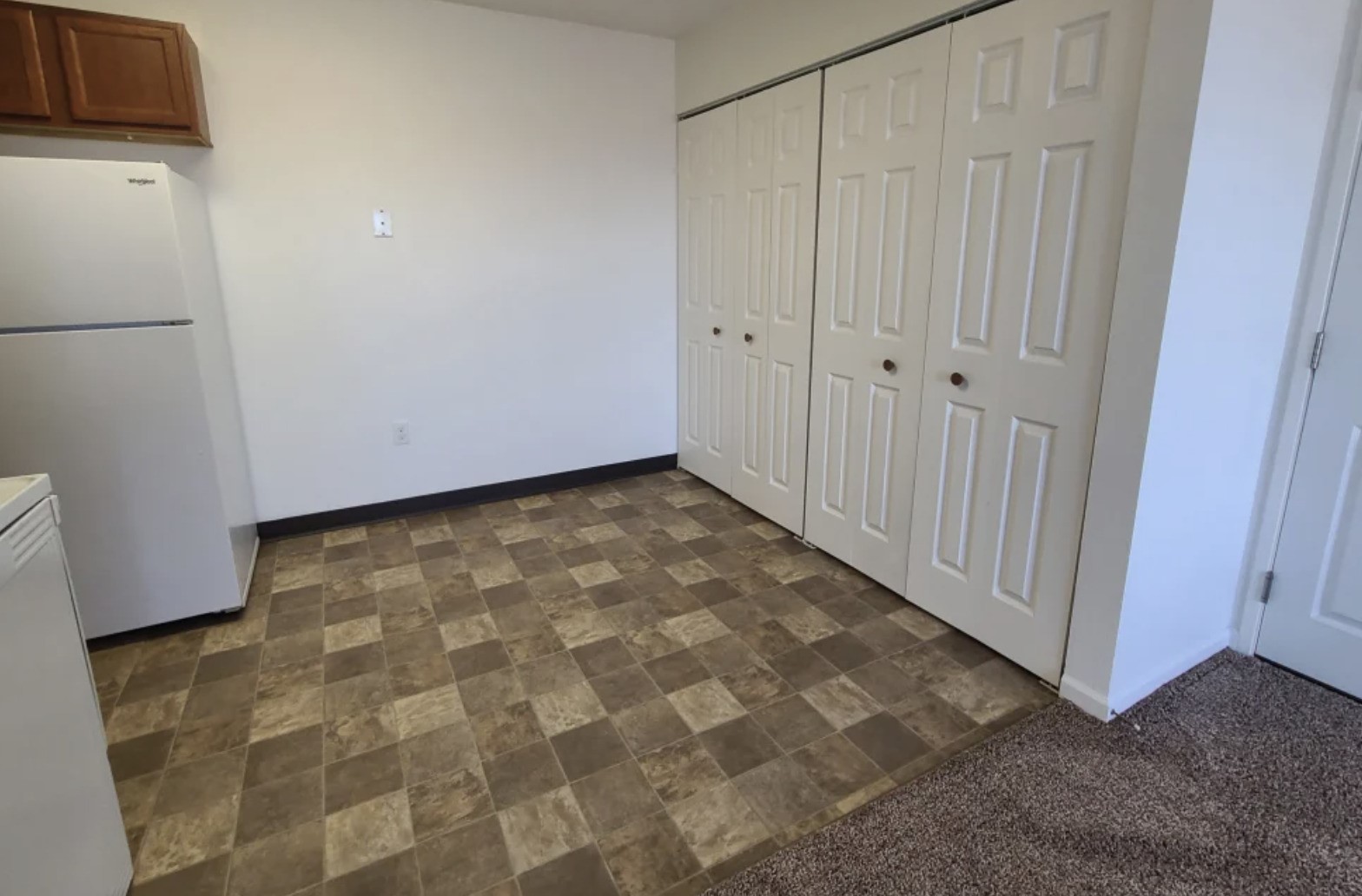 701 Park Avenue Property Photo 5