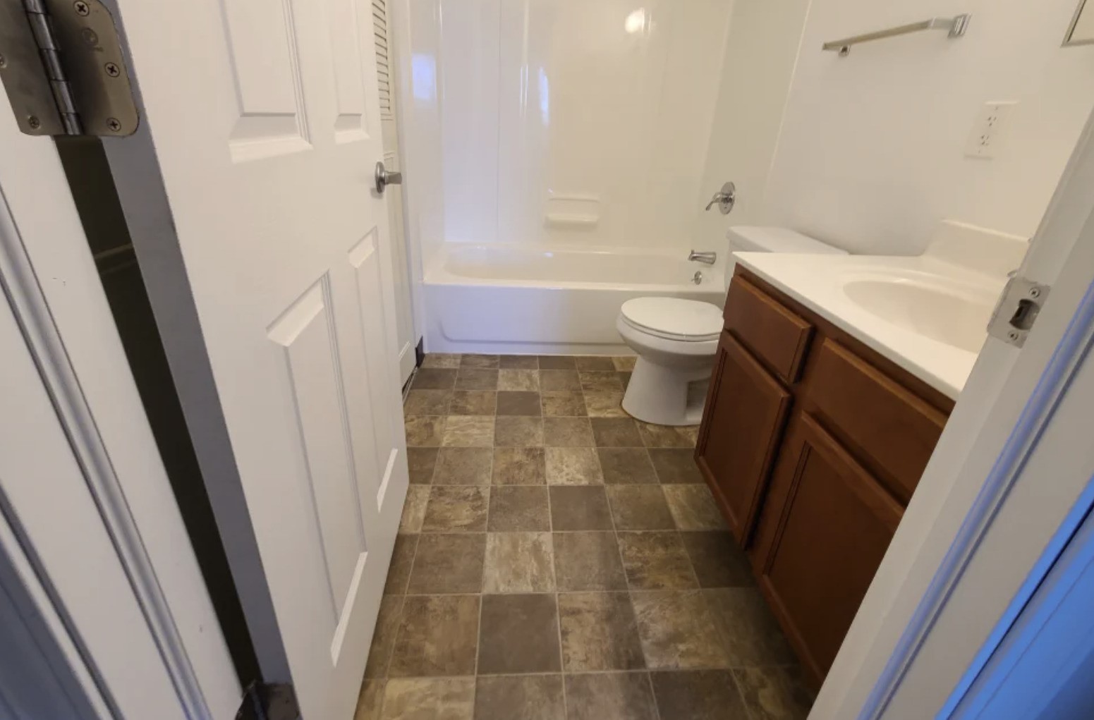 701 Park Avenue Property Photo 11