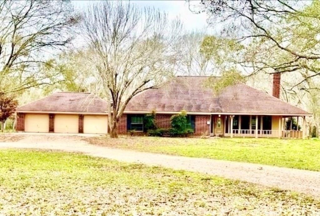 327 County Road 735 Property Photo 1
