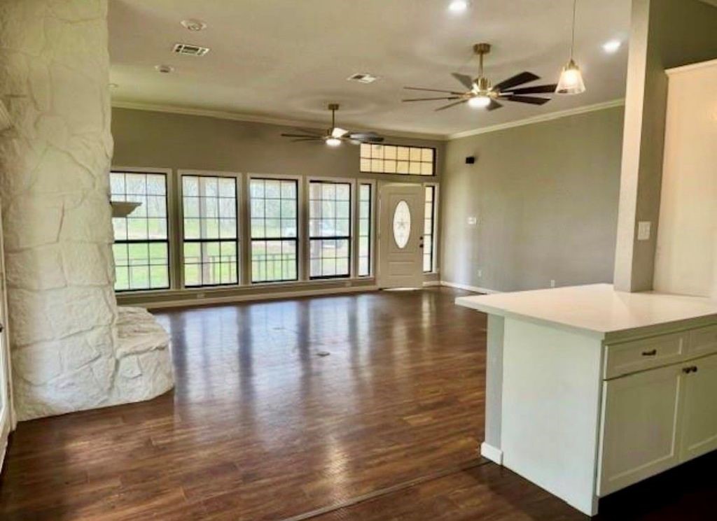 327 County Road 735 Property Photo 4