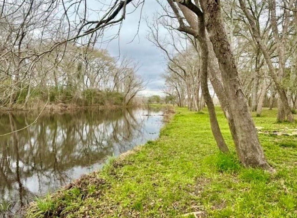 327 County Road 735 Property Photo 18