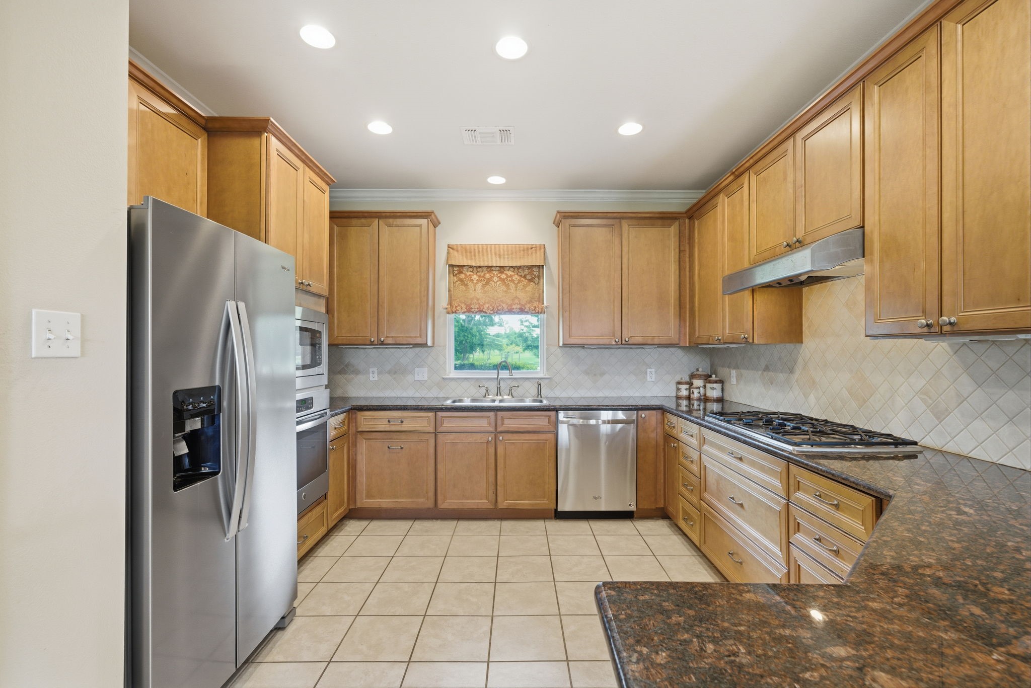 4304 Skinner Lane Property Photo 12