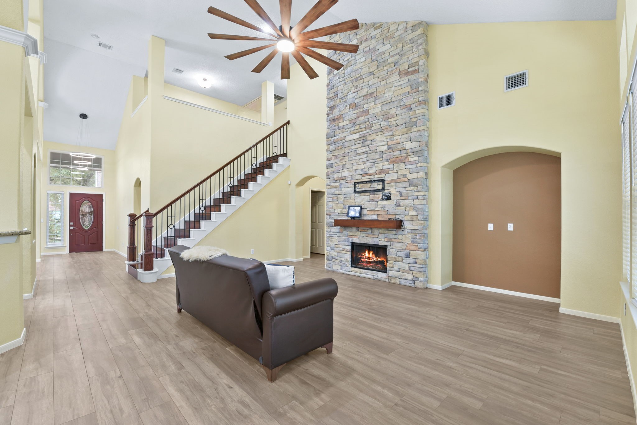 23030 N Warmstone Way Property Photo 14