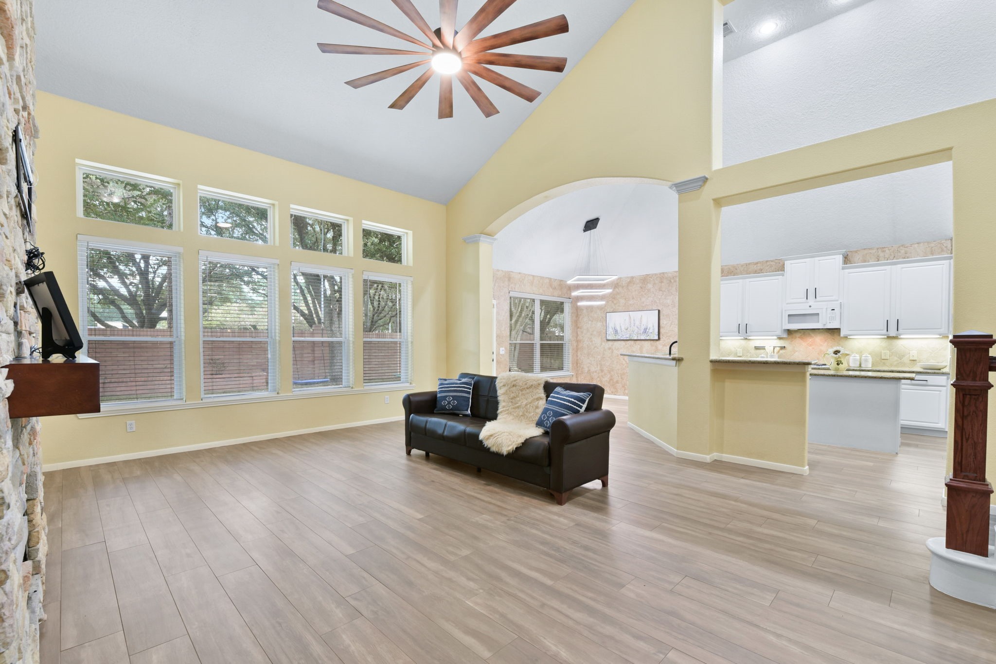 23030 N Warmstone Way Property Photo 16