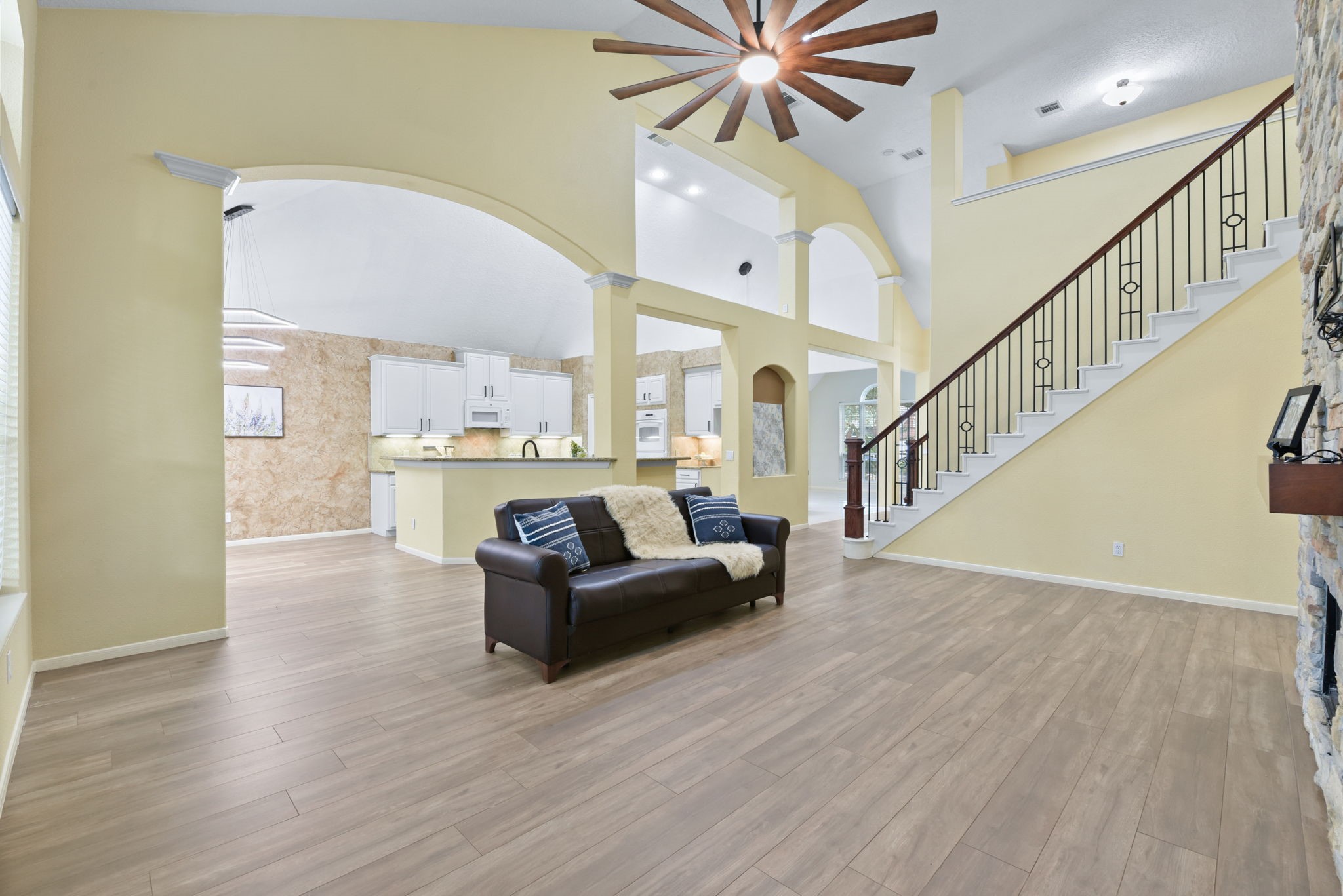 23030 N Warmstone Way Property Photo 17