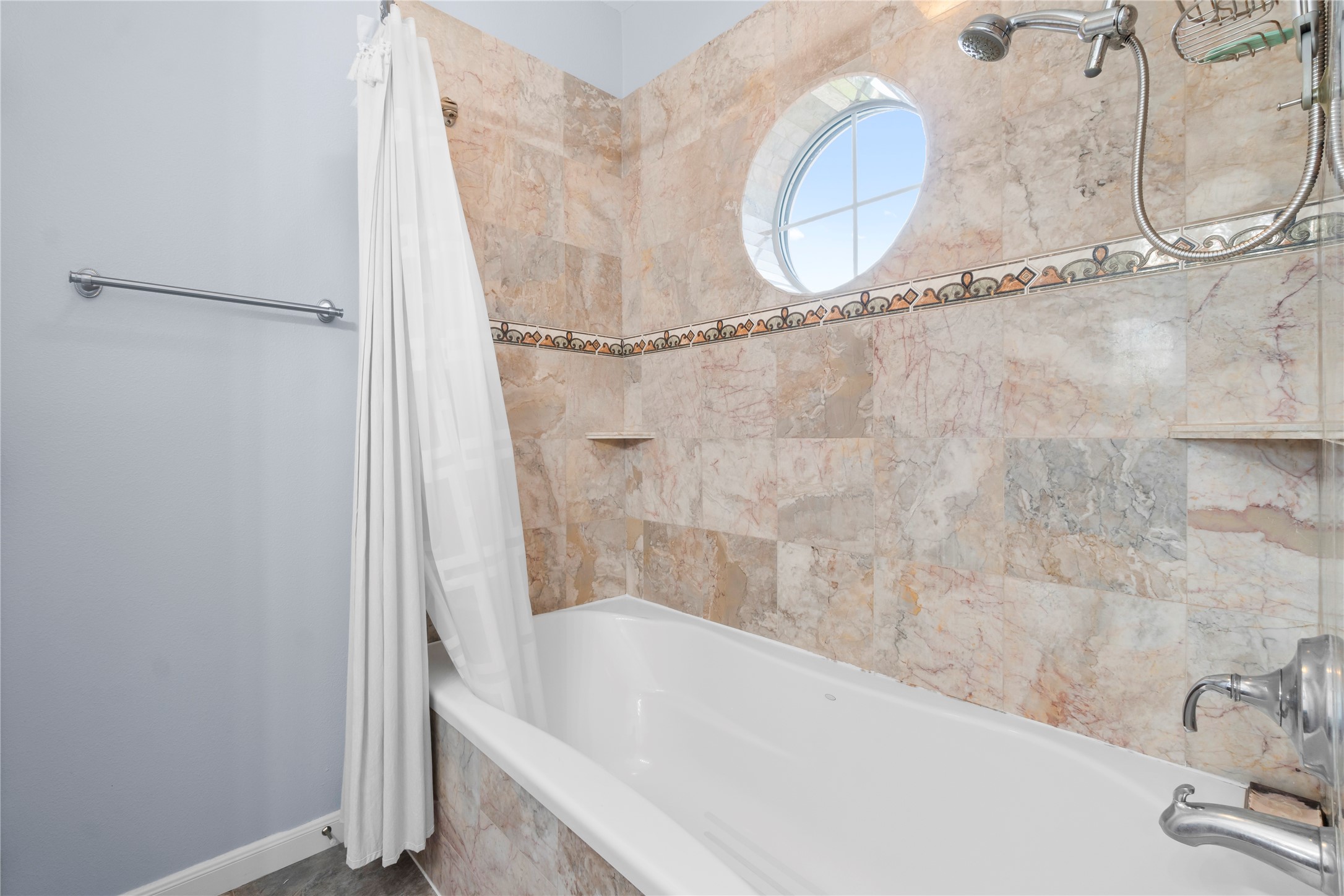 427 2nd Street Property Photo 22