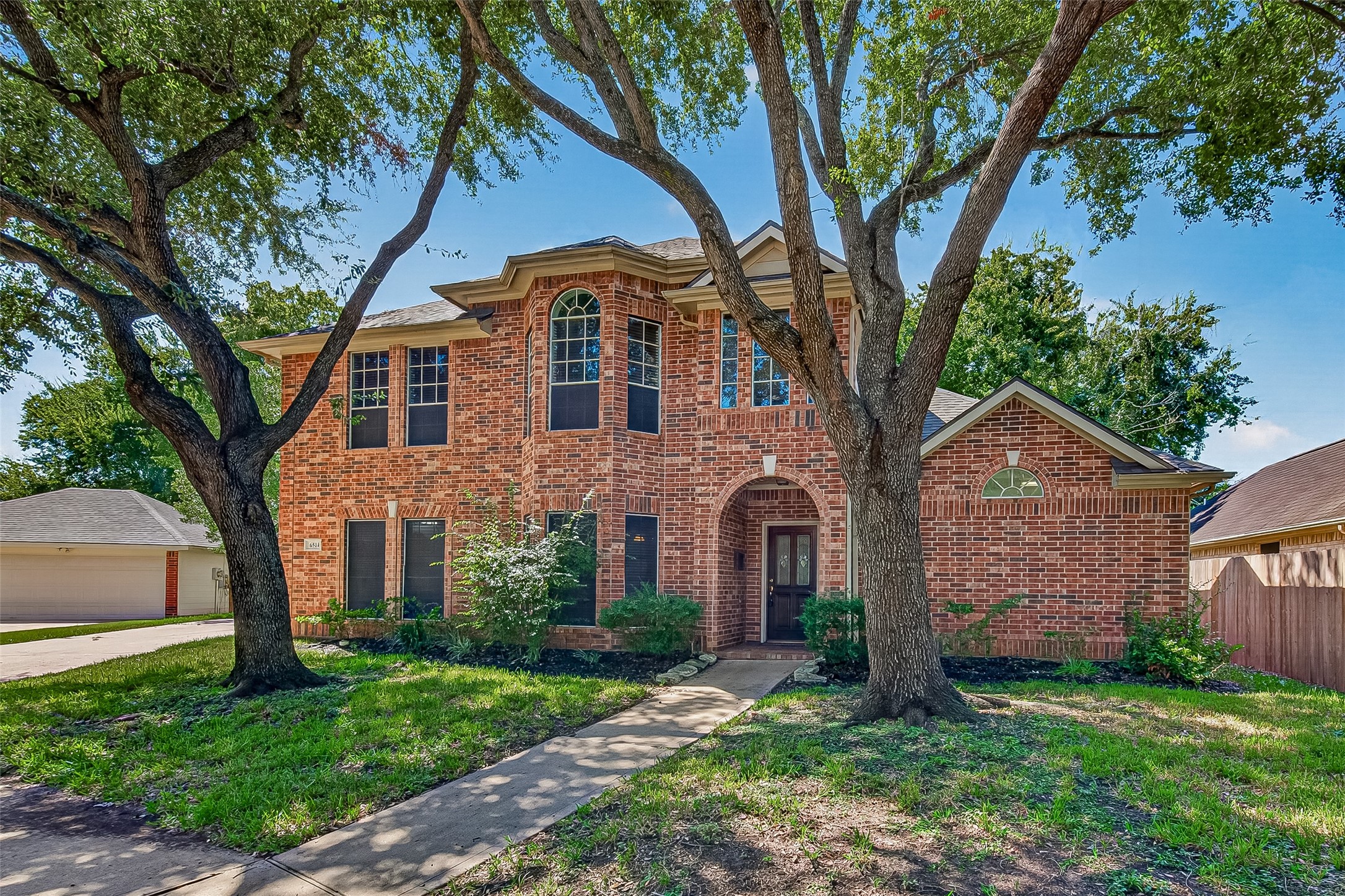 6514 Canyon Pointe Lane Property Photo 4