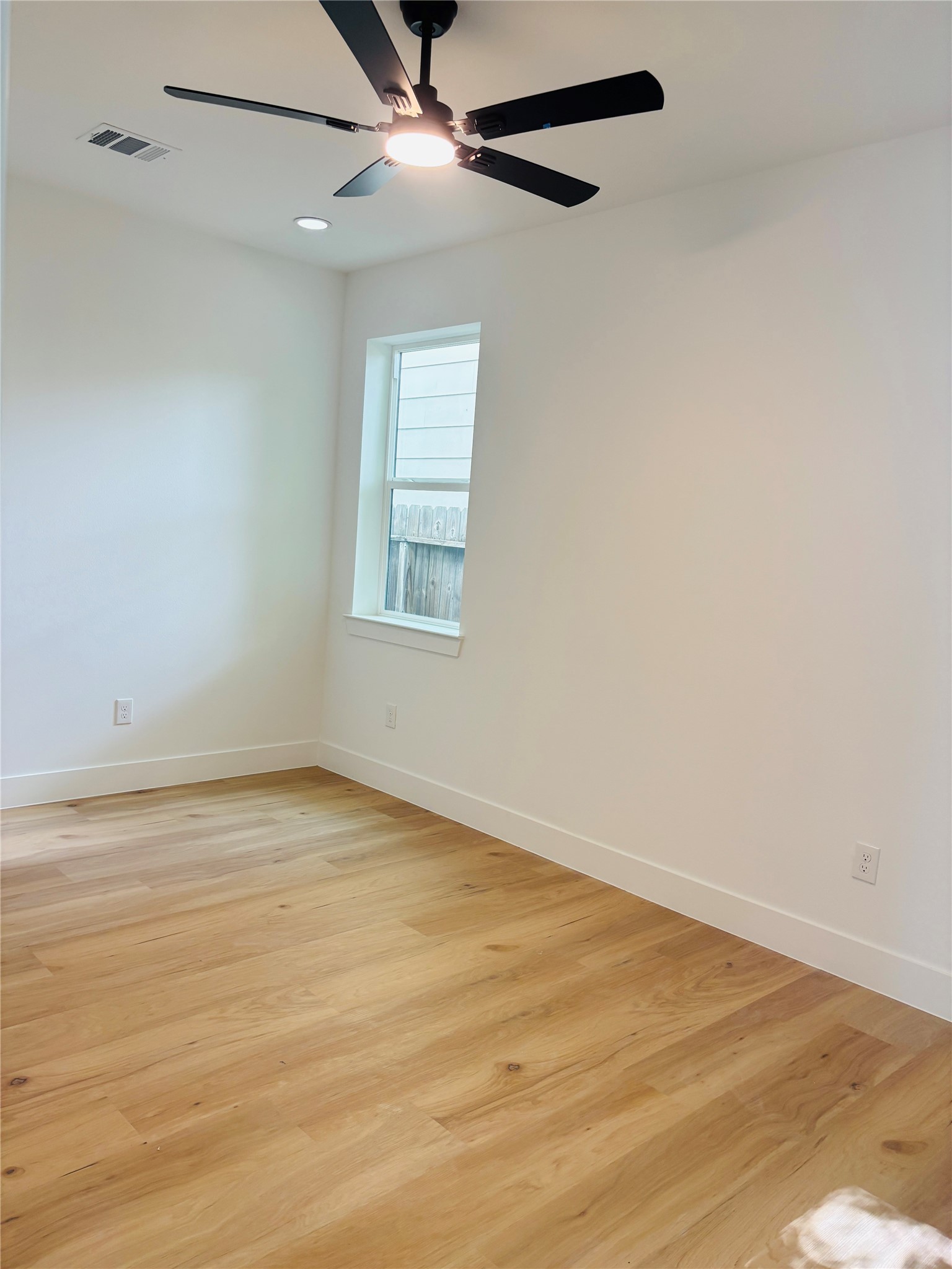 2010 Yates Street Property Photo 9