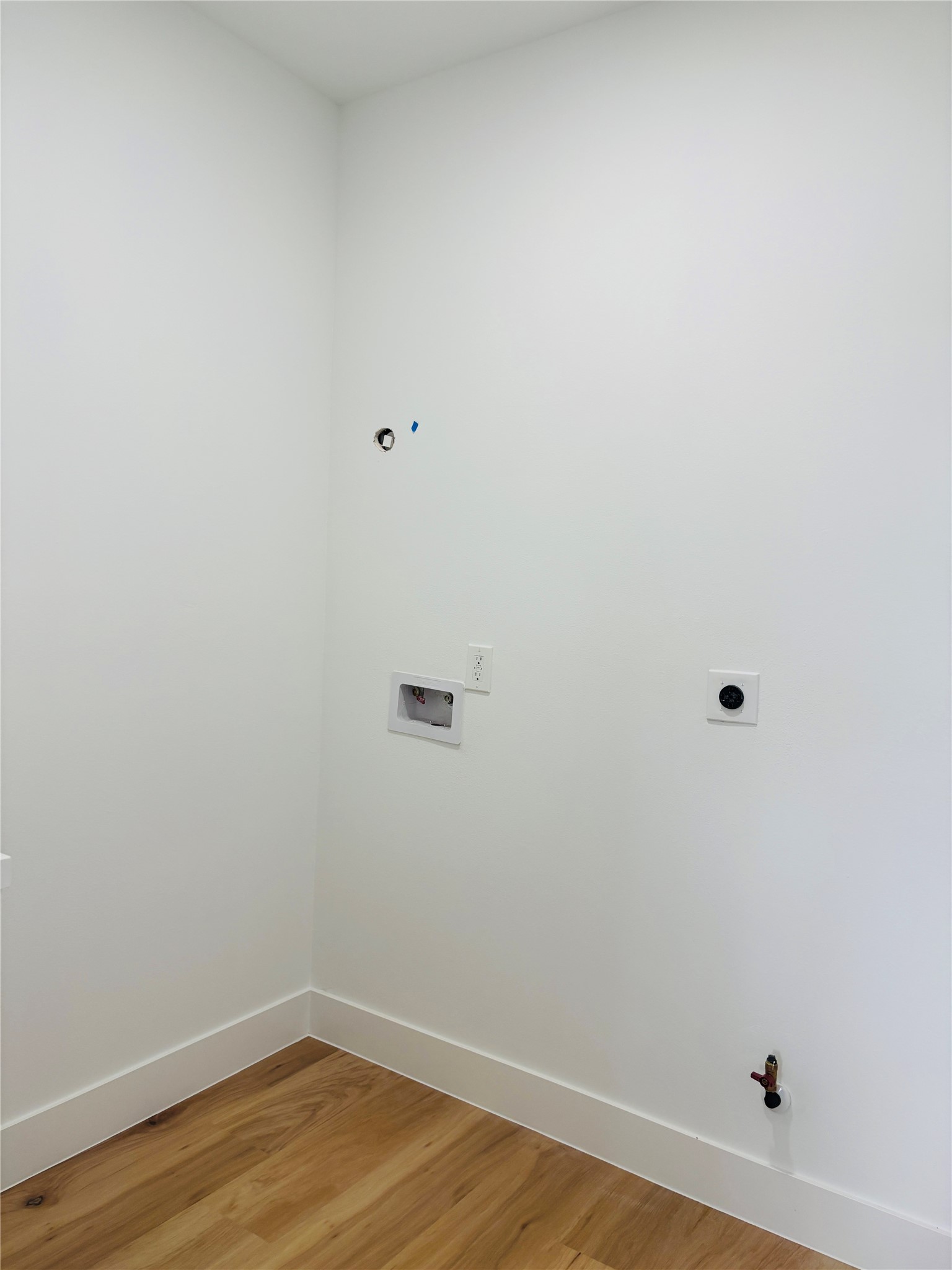 2010 Yates Street Property Photo 17