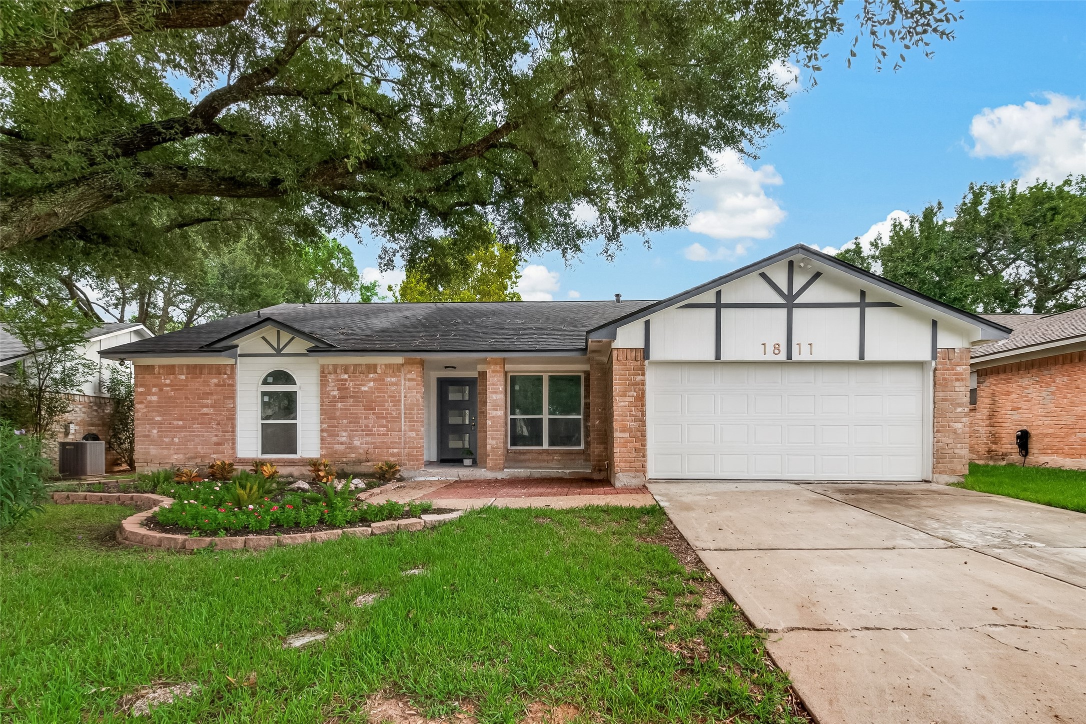 1811 Polley Court Property Photo 1