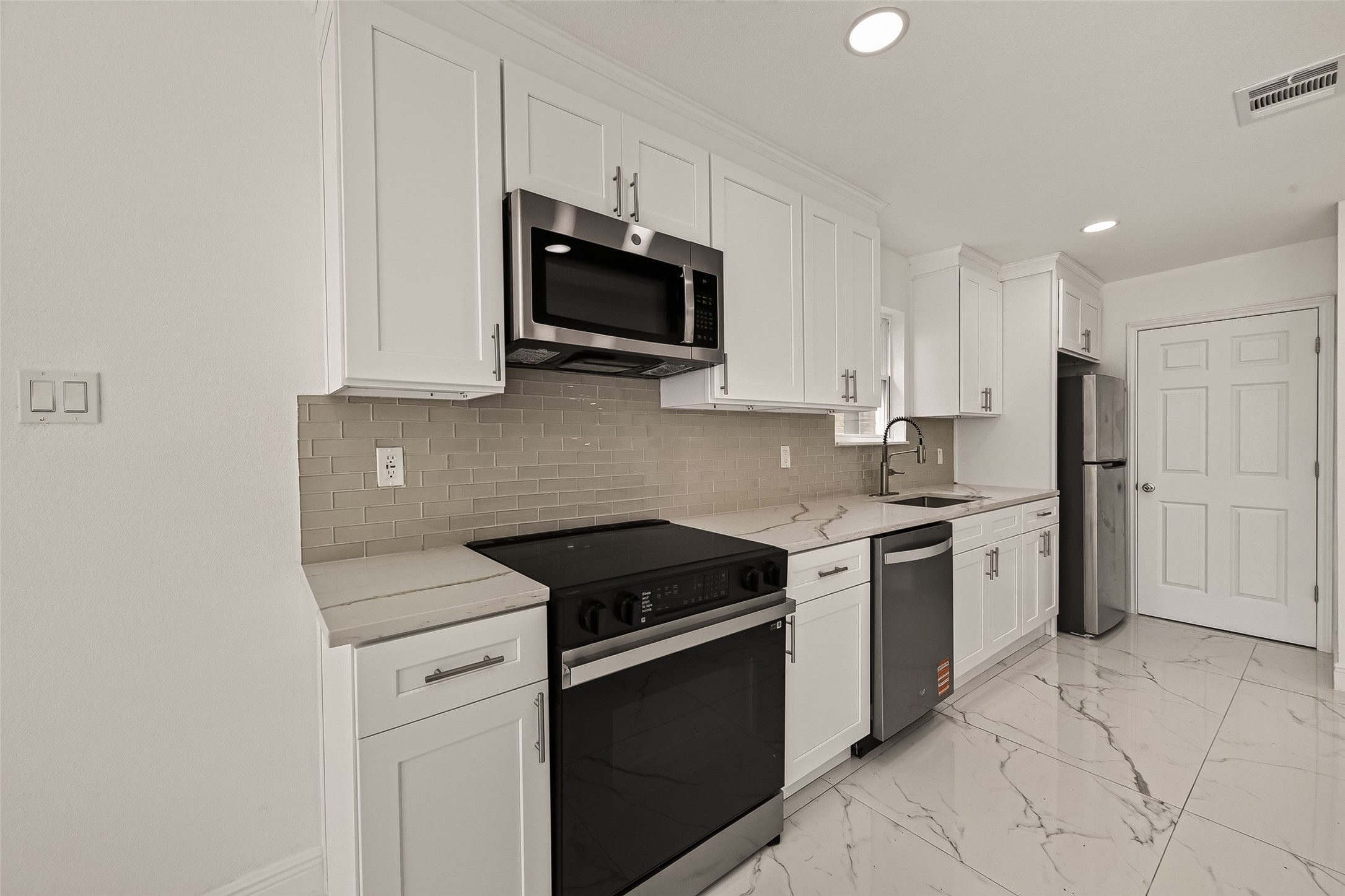 1811 Polley Court Property Photo 16