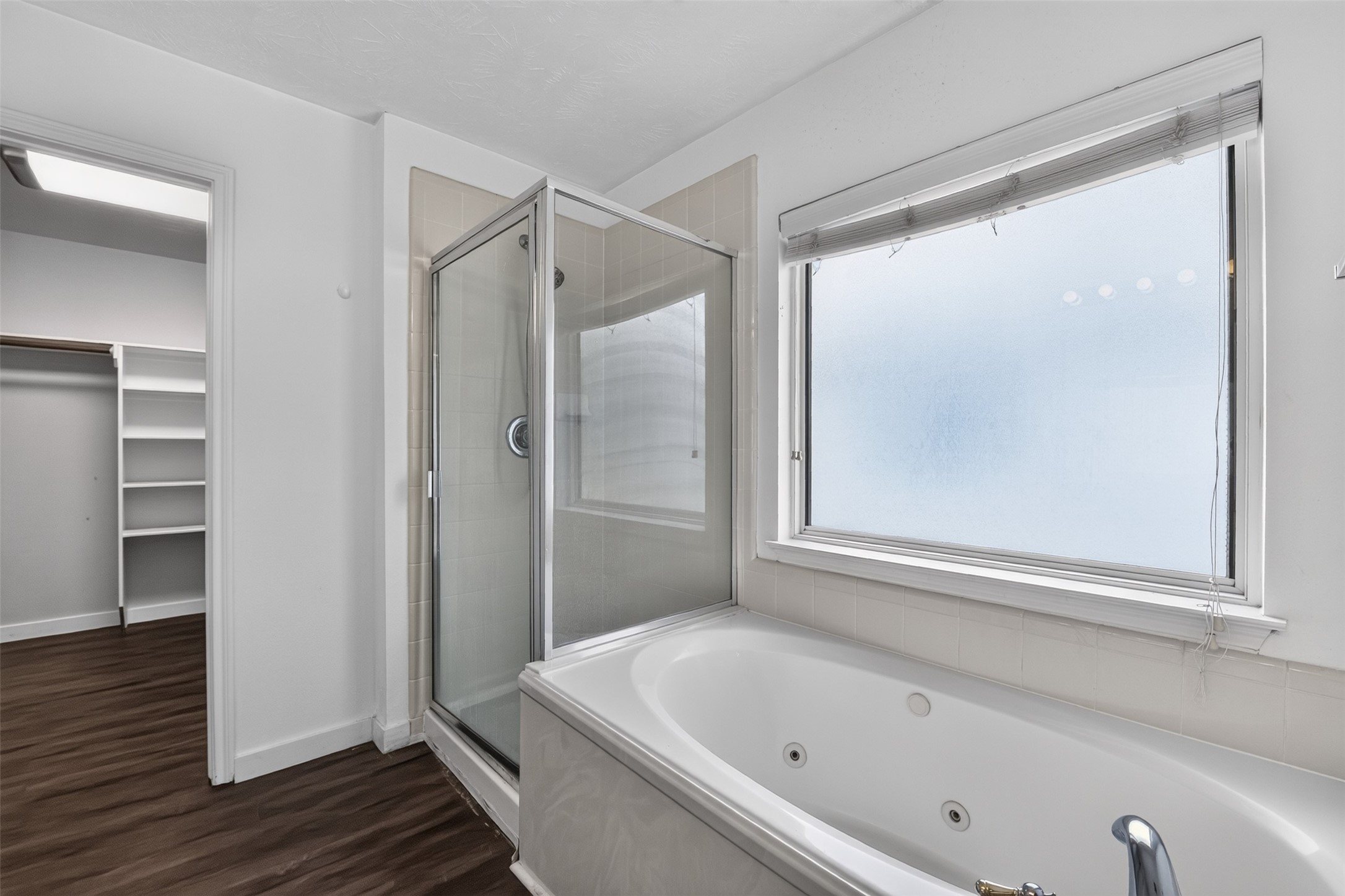 102 N Queenscliff Circle Property Photo 32