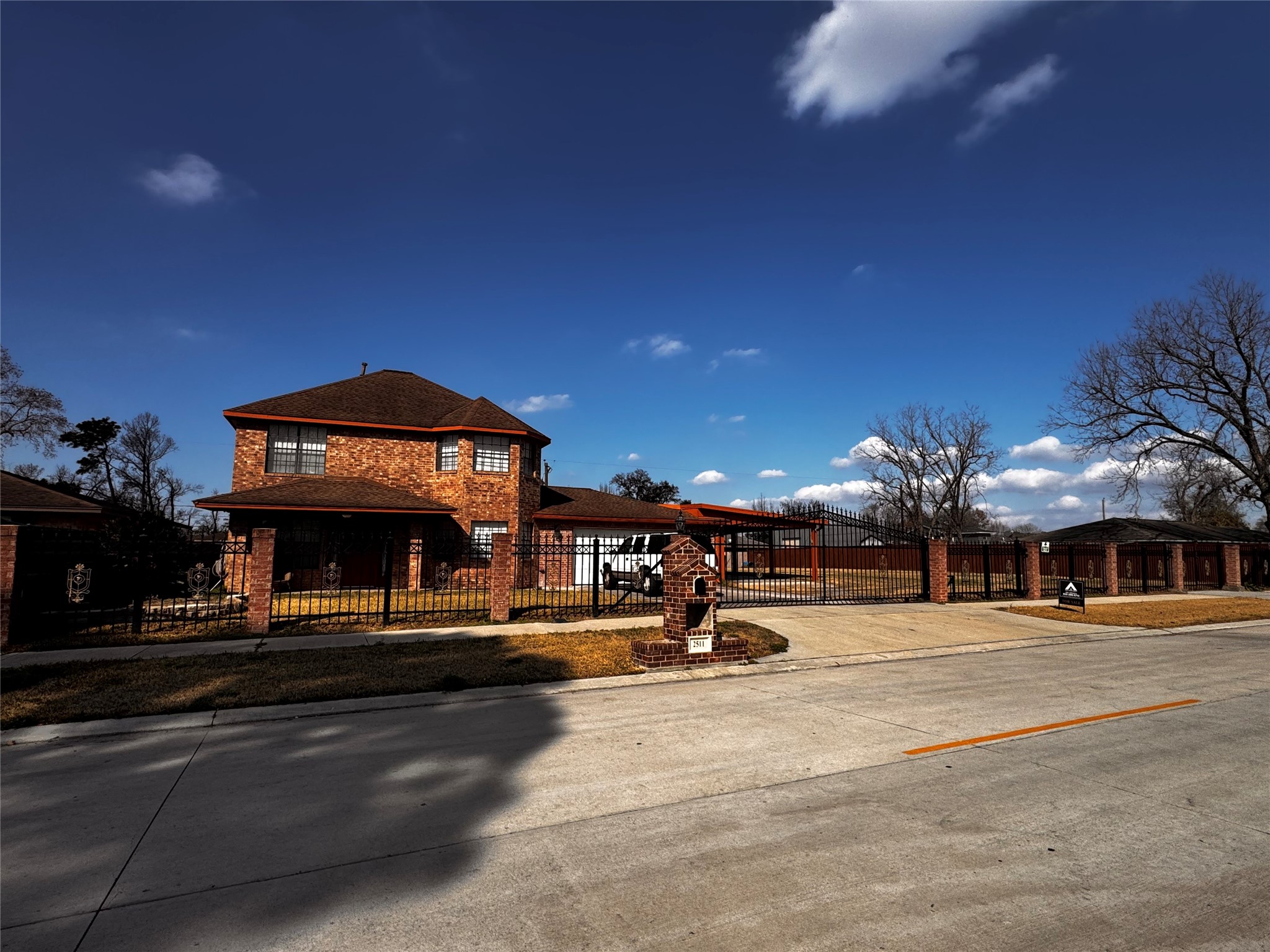 2511 Connorvale Road Property Photo 1