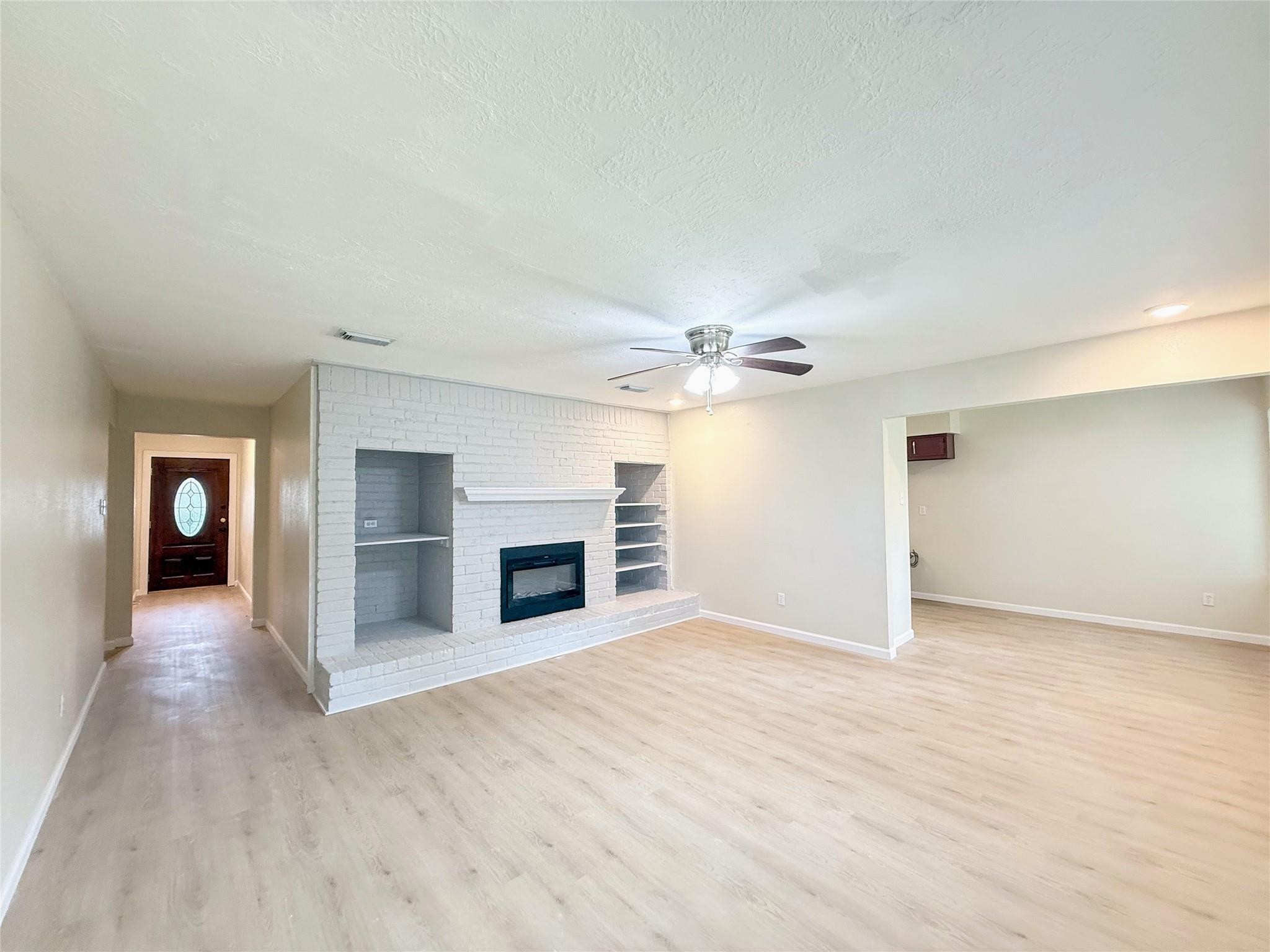 4251 Rosegate Drive Property Photo 3