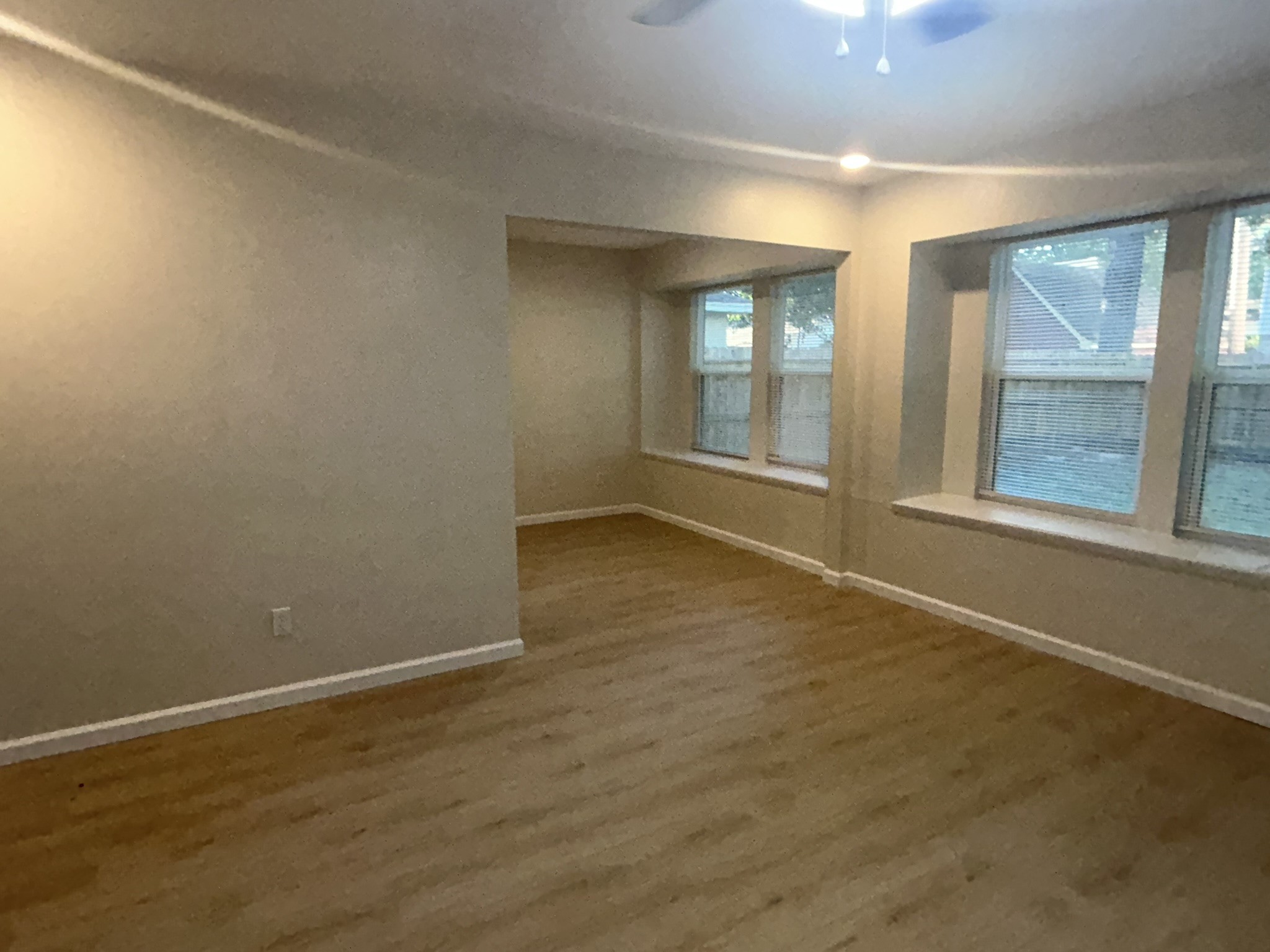 4251 Rosegate Drive Property Photo 4